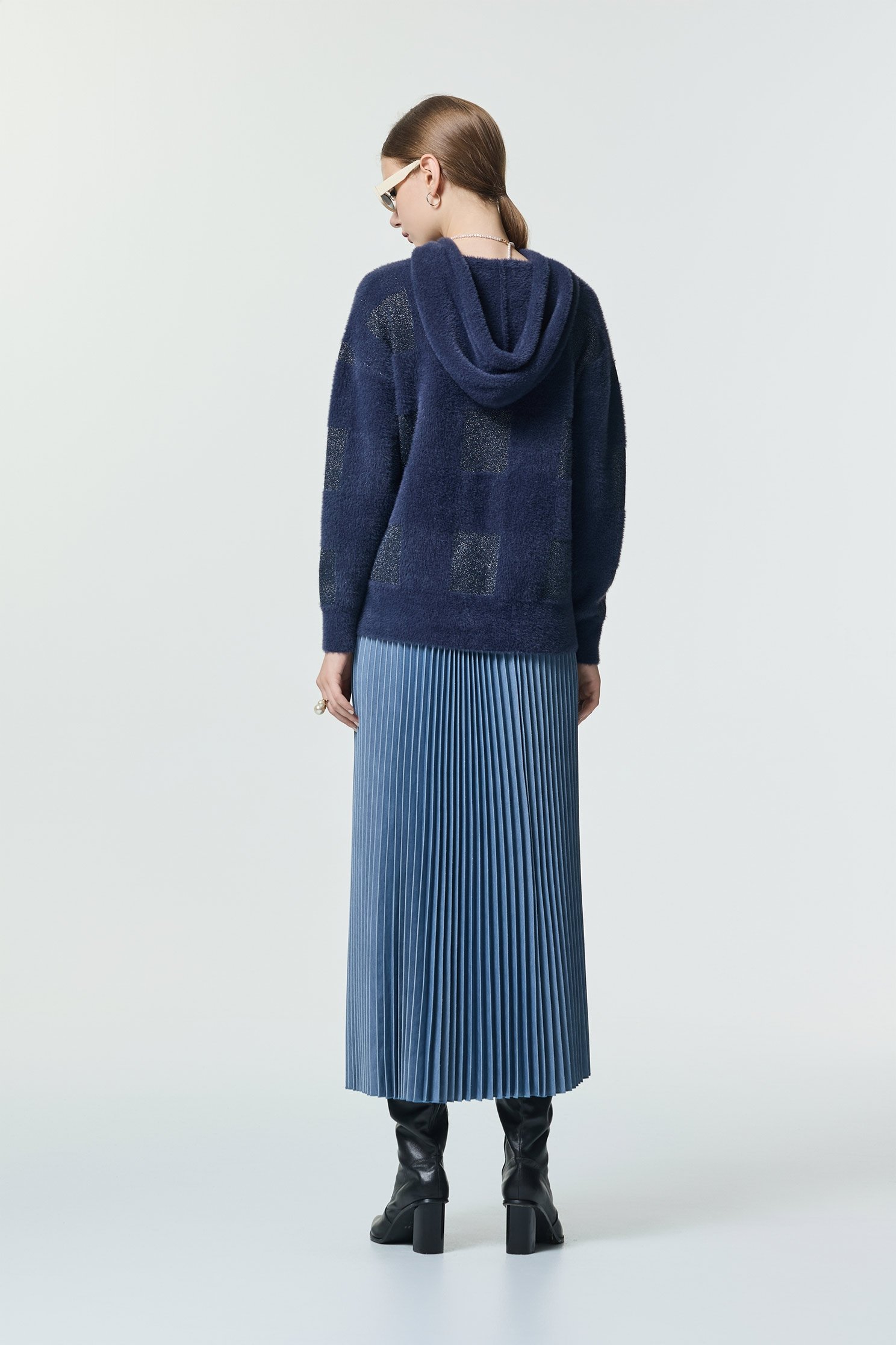 光澤感正反針連帽針織上衣光澤感正反針連帽針織上衣,上衣,春夏穿搭,格紋,針織,針織衫