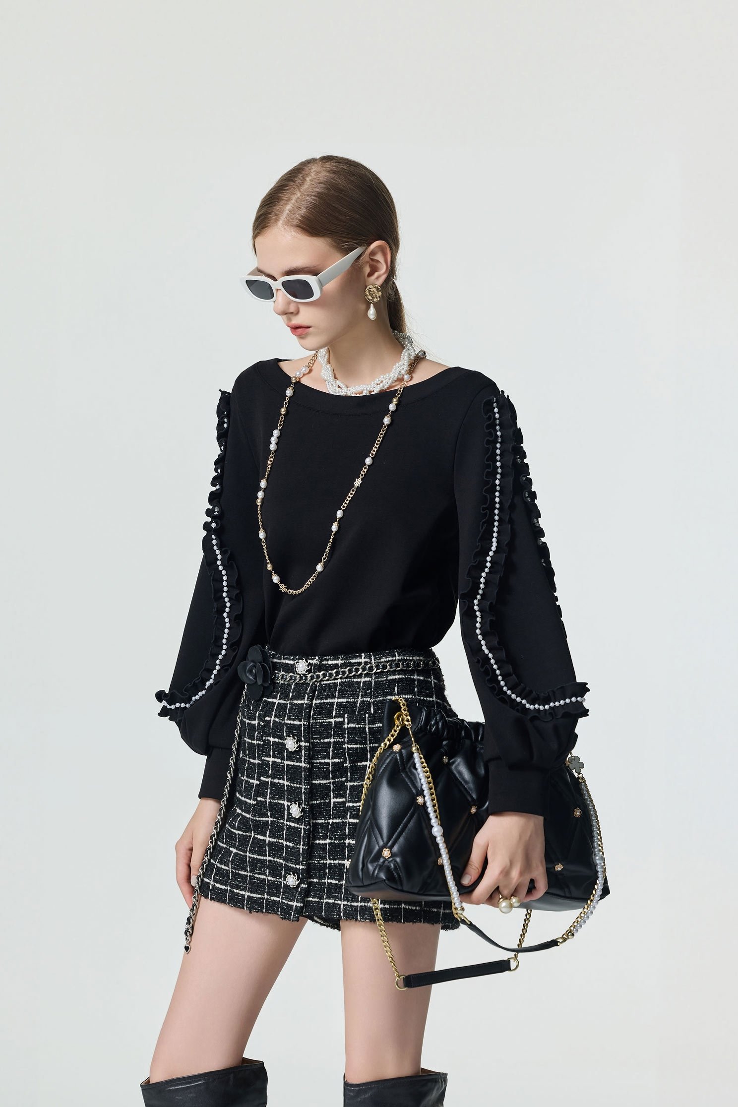 荷葉珍珠蓬袖單品T恤荷葉珍珠蓬袖單品T恤,上衣,春夏穿搭,珍珠,荷葉,黑色上衣