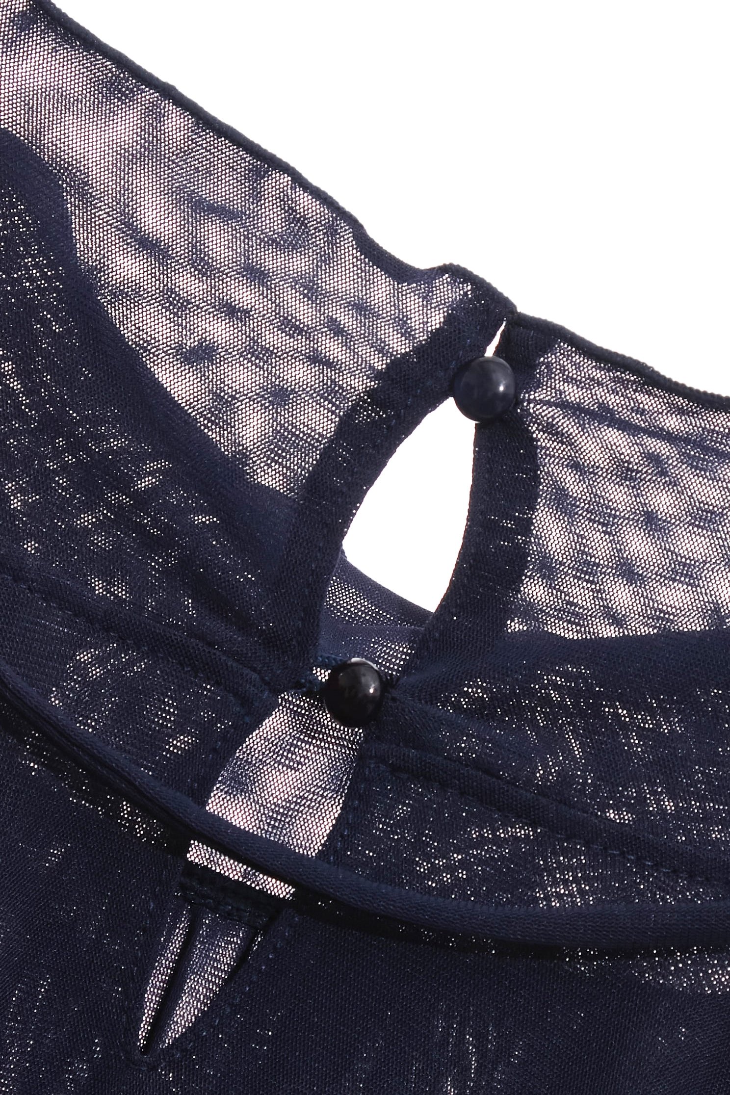 海軍藍輕柔內搭上衣海軍藍輕柔內搭上衣,上班OL穿搭,上衣,內搭上衣,秋冬穿搭,簡約穿搭,約會特輯