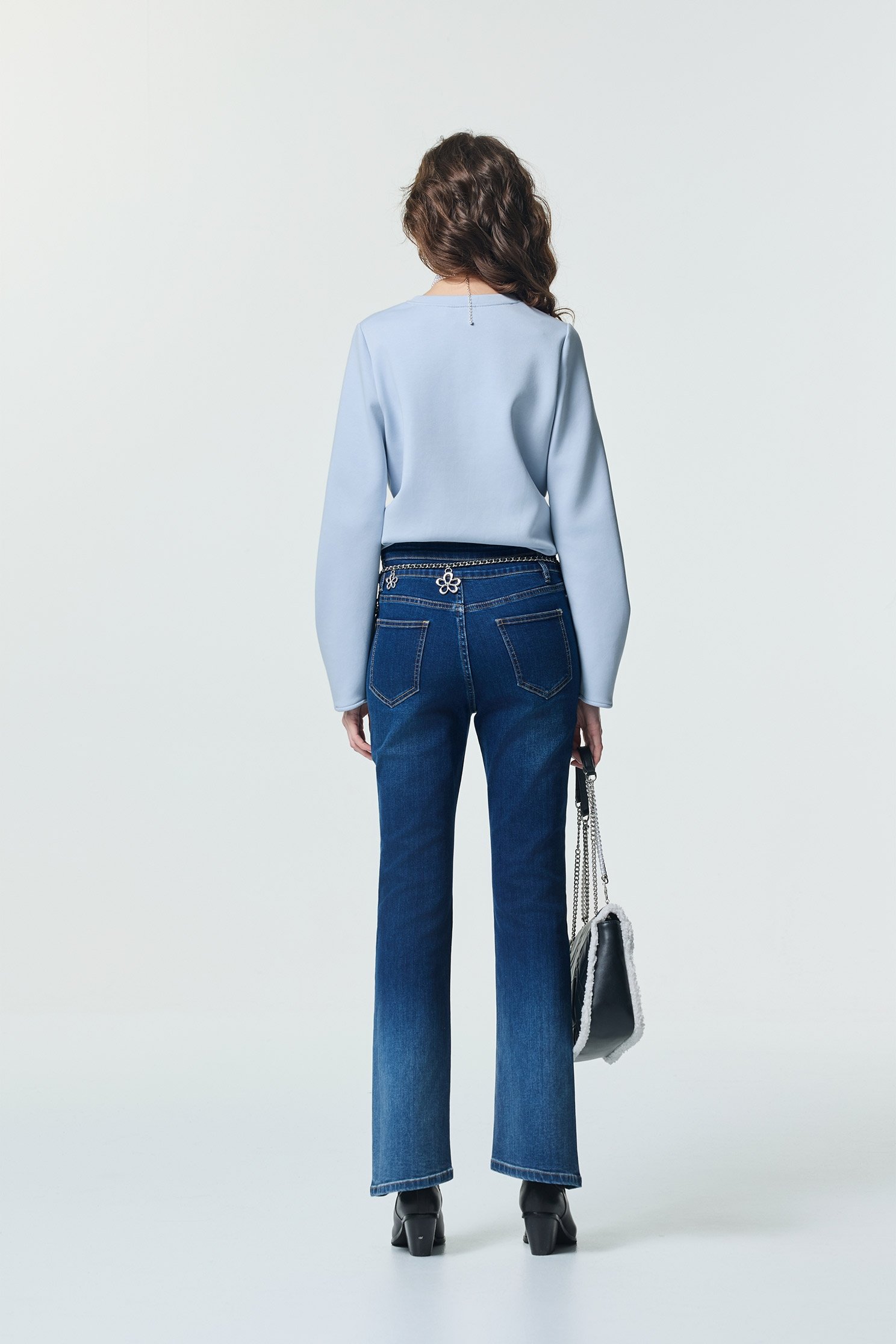 月光石藍單品上衣月光石藍單品上衣,上衣,春夏穿搭,簡約穿搭,約會特輯,蝴蝶結