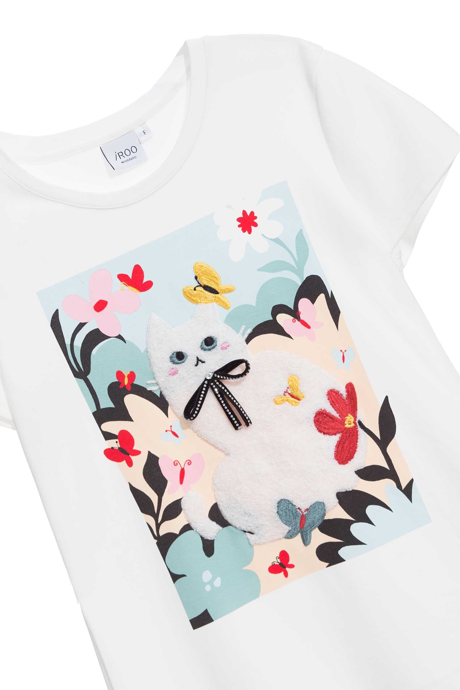 刺繡T恤刺繡T恤,T-Shirt,T恤,上衣,人氣商品,刺繡,白色上衣,秋冬穿搭,蝴蝶結