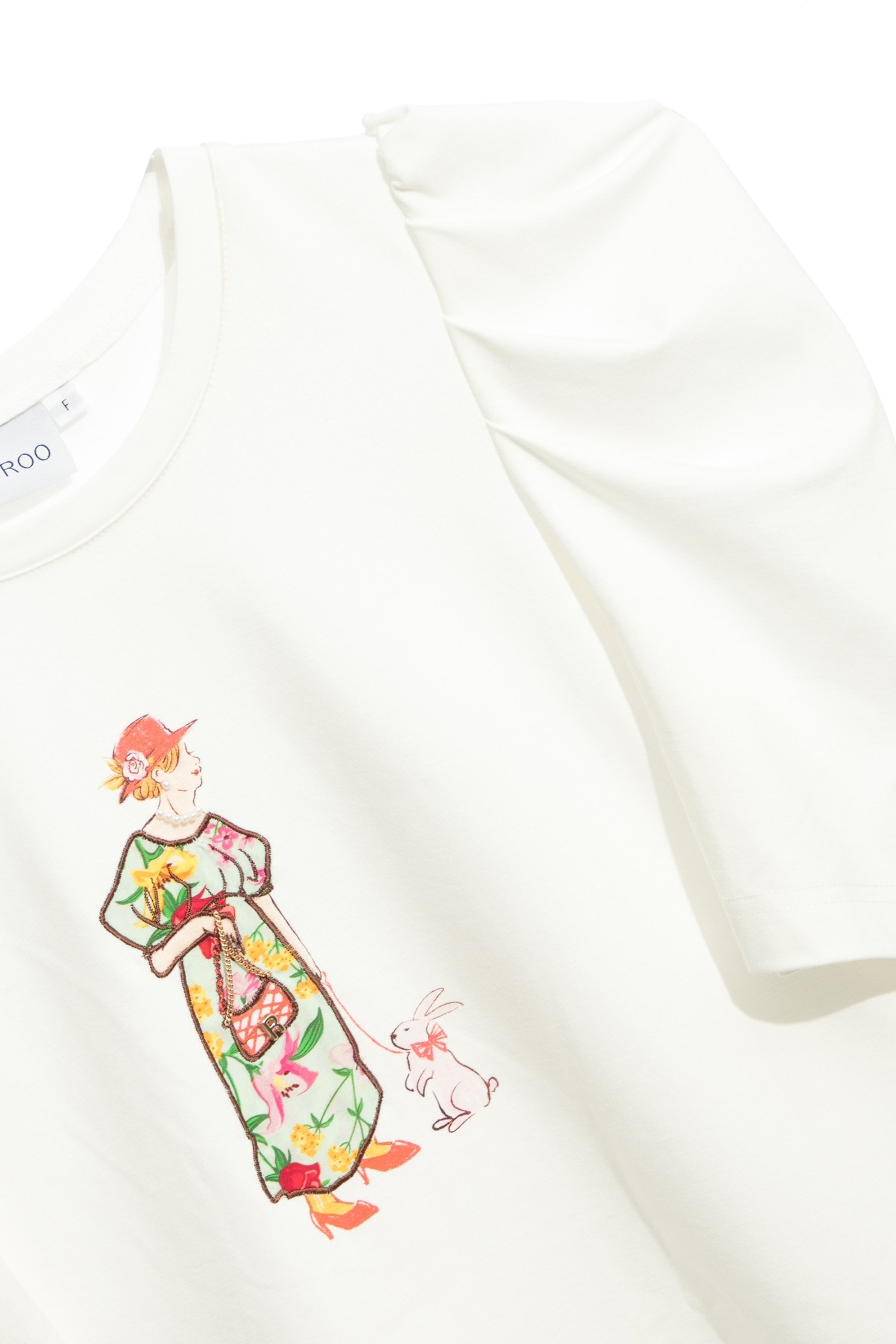 時尚奶奶印花T恤時尚奶奶印花T恤,T-Shirt,上衣,刺繡,珍珠,白色上衣,秋冬穿搭,輕奢度假,項鍊