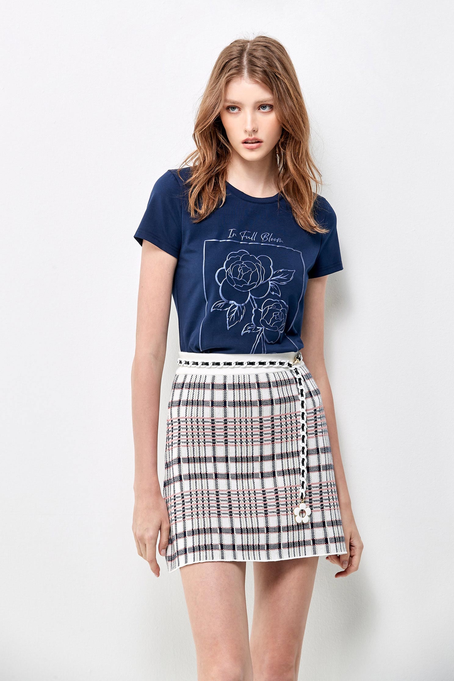 立體花束印花T恤立體花束印花T恤,T-Shirt,上衣,秋冬穿搭