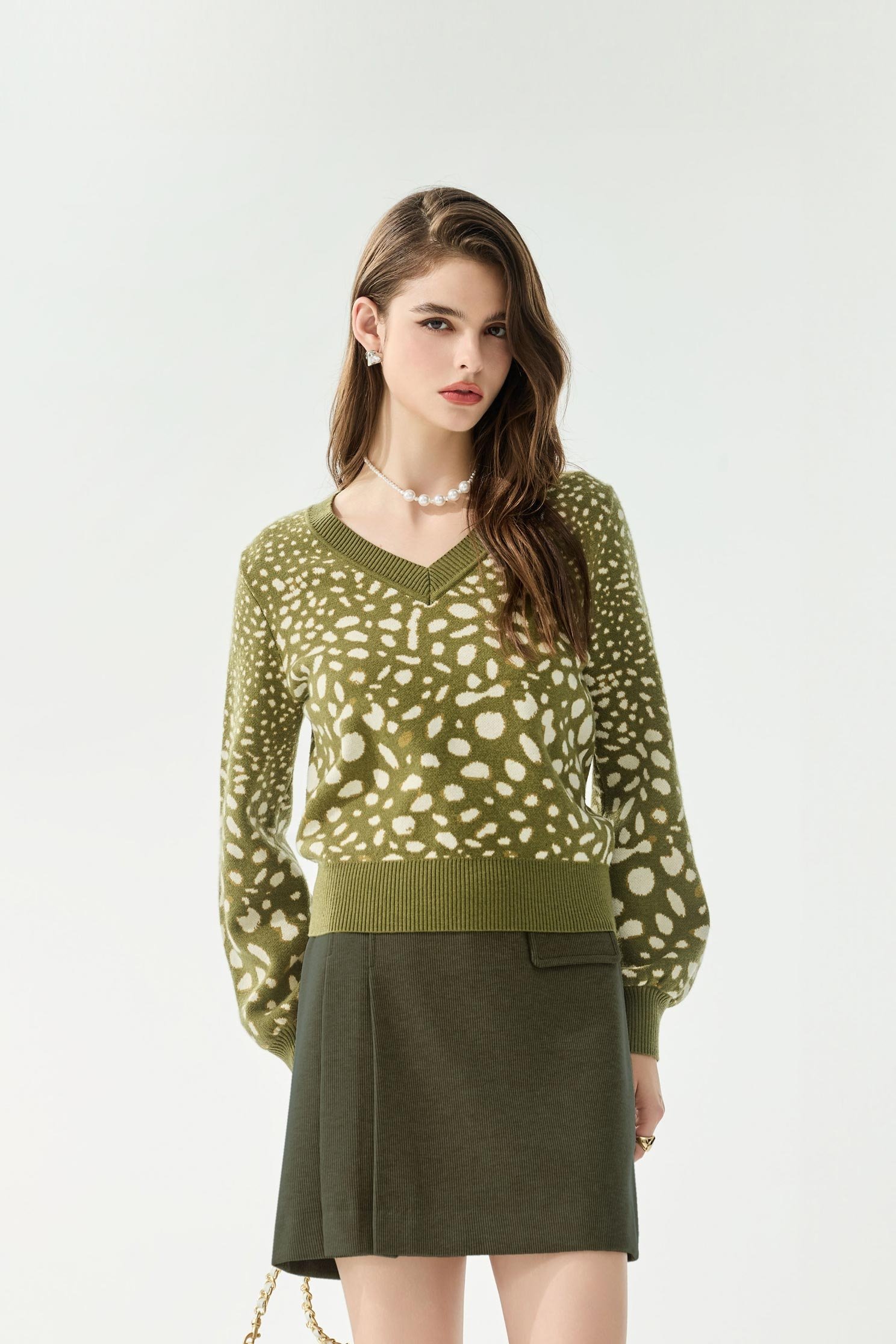 漸層鹿紋織花針織上衣漸層鹿紋織花針織上衣,上衣,春夏穿搭,針織,針織衫