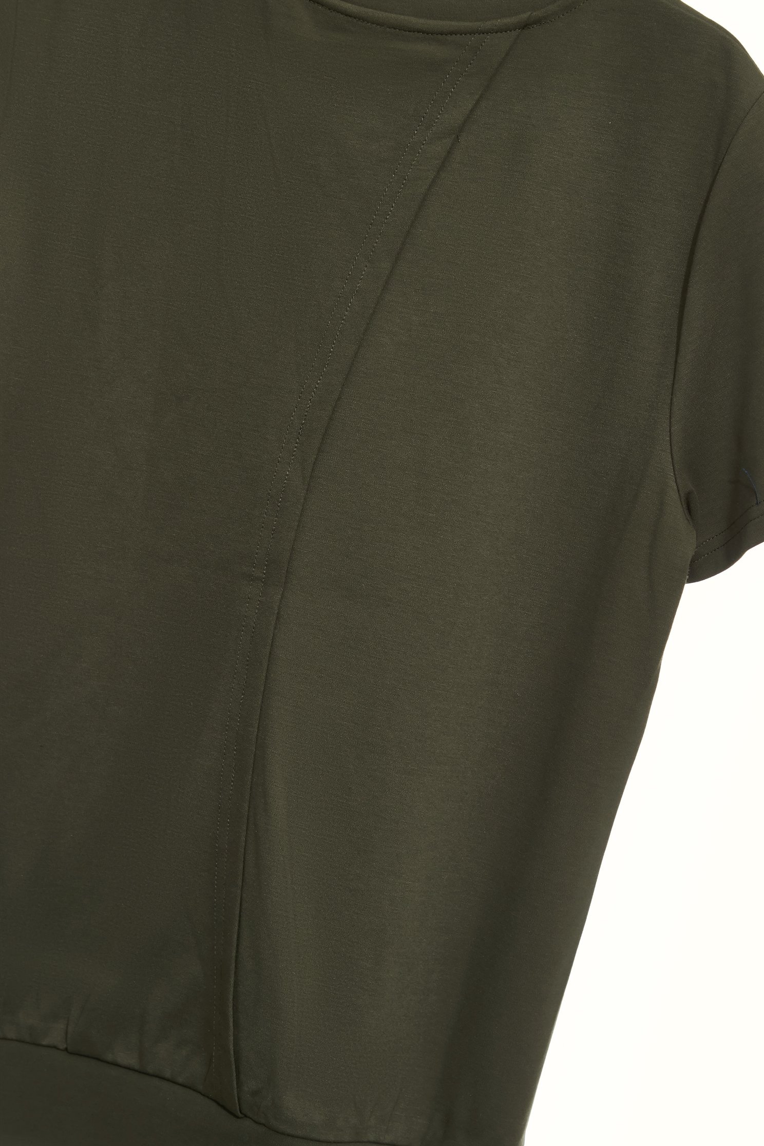 優雅單字刺繡上衣優雅單字刺繡上衣,T-Shirt,上衣,刺繡,春夏穿搭