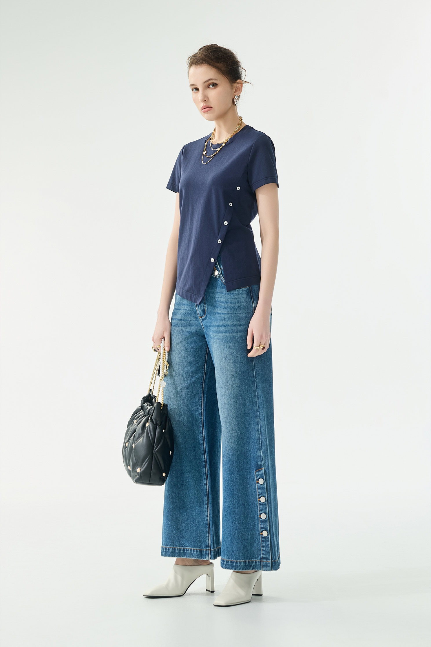 海軍藍側衩Ｔ恤上衣海軍藍側衩Ｔ恤上衣,上衣,春夏穿搭,純棉