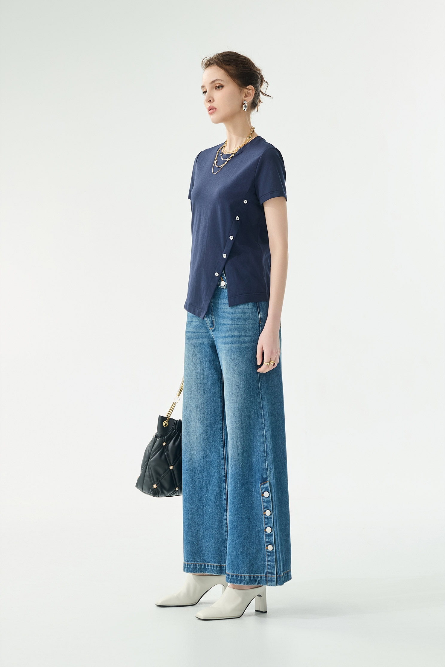 海軍藍側衩Ｔ恤上衣海軍藍側衩Ｔ恤上衣,上衣,春夏穿搭,純棉