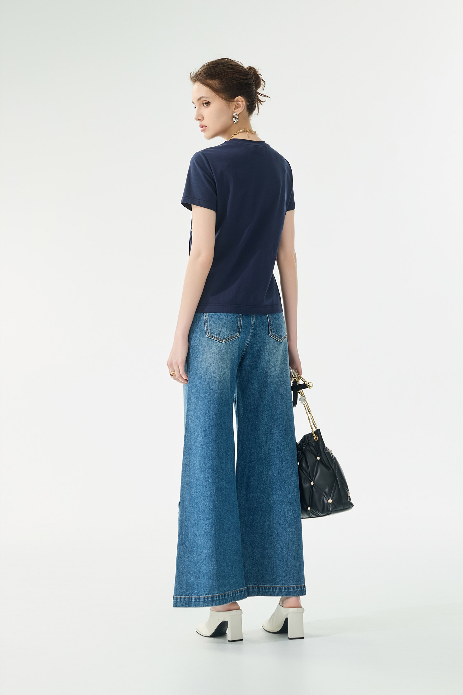 海軍藍側衩Ｔ恤上衣海軍藍側衩Ｔ恤上衣,上衣,春夏穿搭,純棉