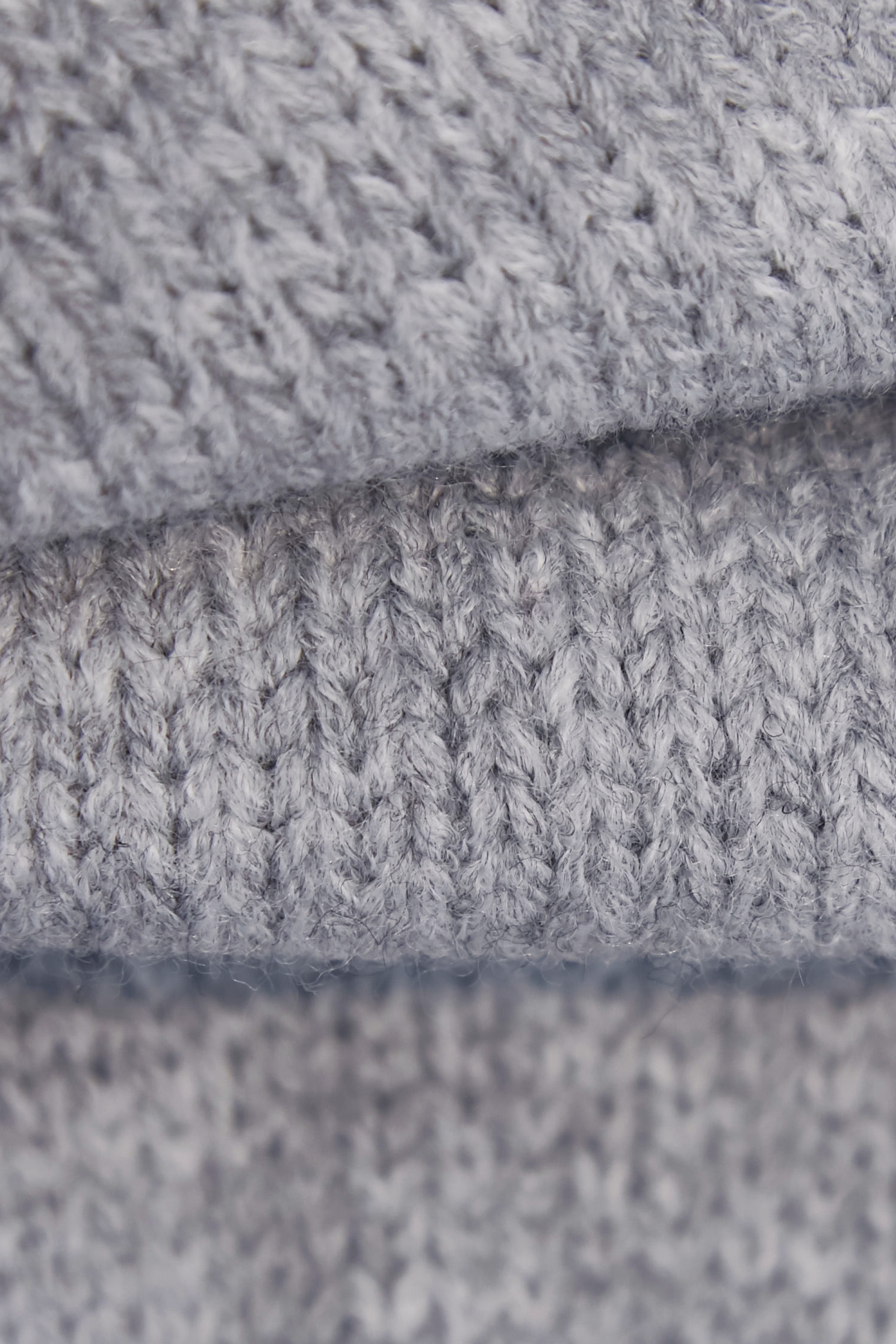 薄暮灰崁花卉開襟針織外套薄暮灰崁花卉開襟針織外套,上班OL穿搭,外套,秋冬穿搭,約會特輯,花花世界,針織,針織外套