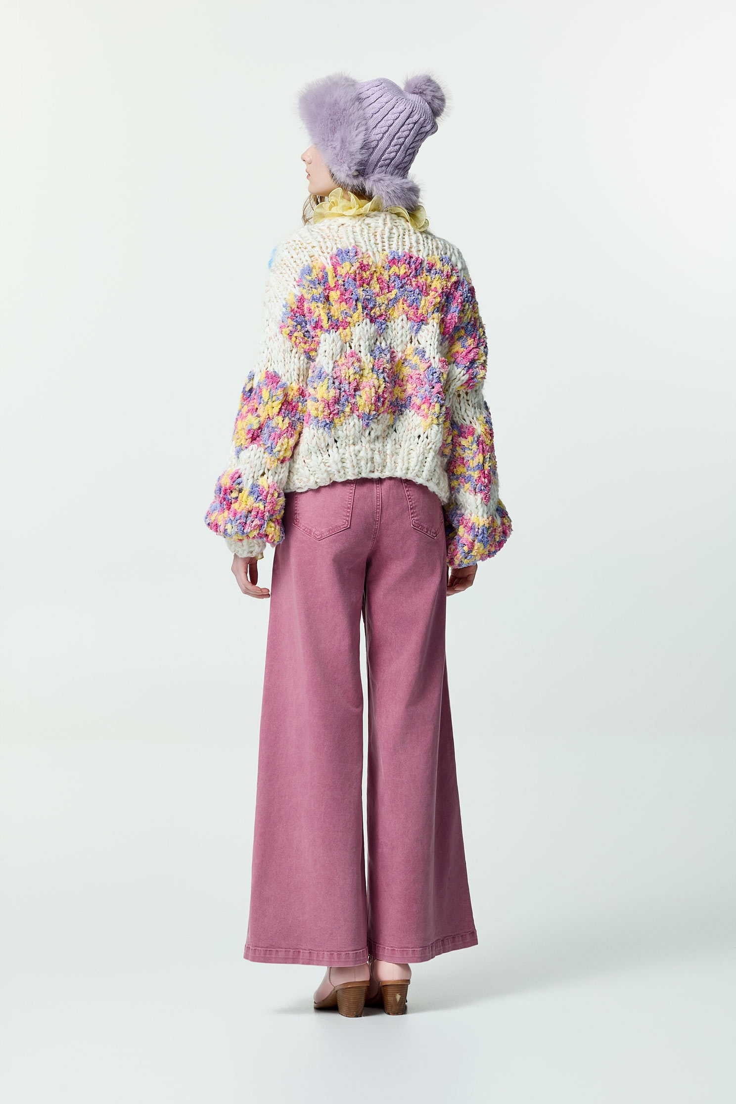 粉彩雪尼爾紗針織外套粉彩雪尼爾紗針織外套,外套,秋冬穿搭,約會特輯,花花世界,針織,針織外套