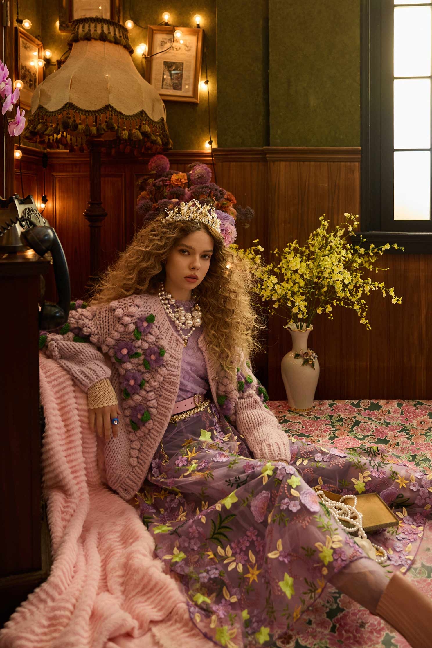 丁香紫色刺繡長裙丁香紫色刺繡長裙,刺繡,秋冬穿搭,約會特輯,網裙,花花世界,長裙