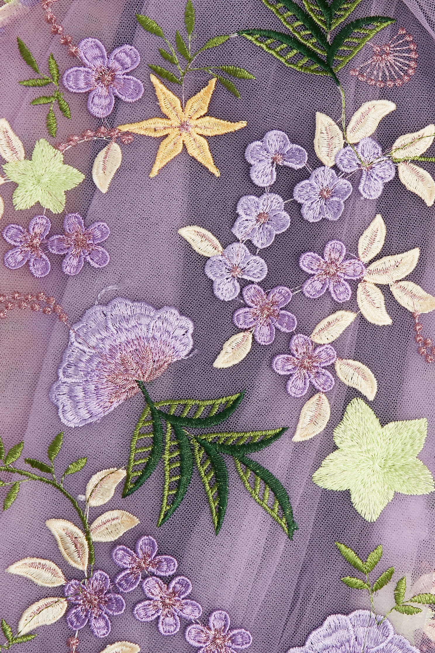 丁香紫色刺繡長裙丁香紫色刺繡長裙,刺繡,秋冬穿搭,約會特輯,網裙,花花世界,長裙