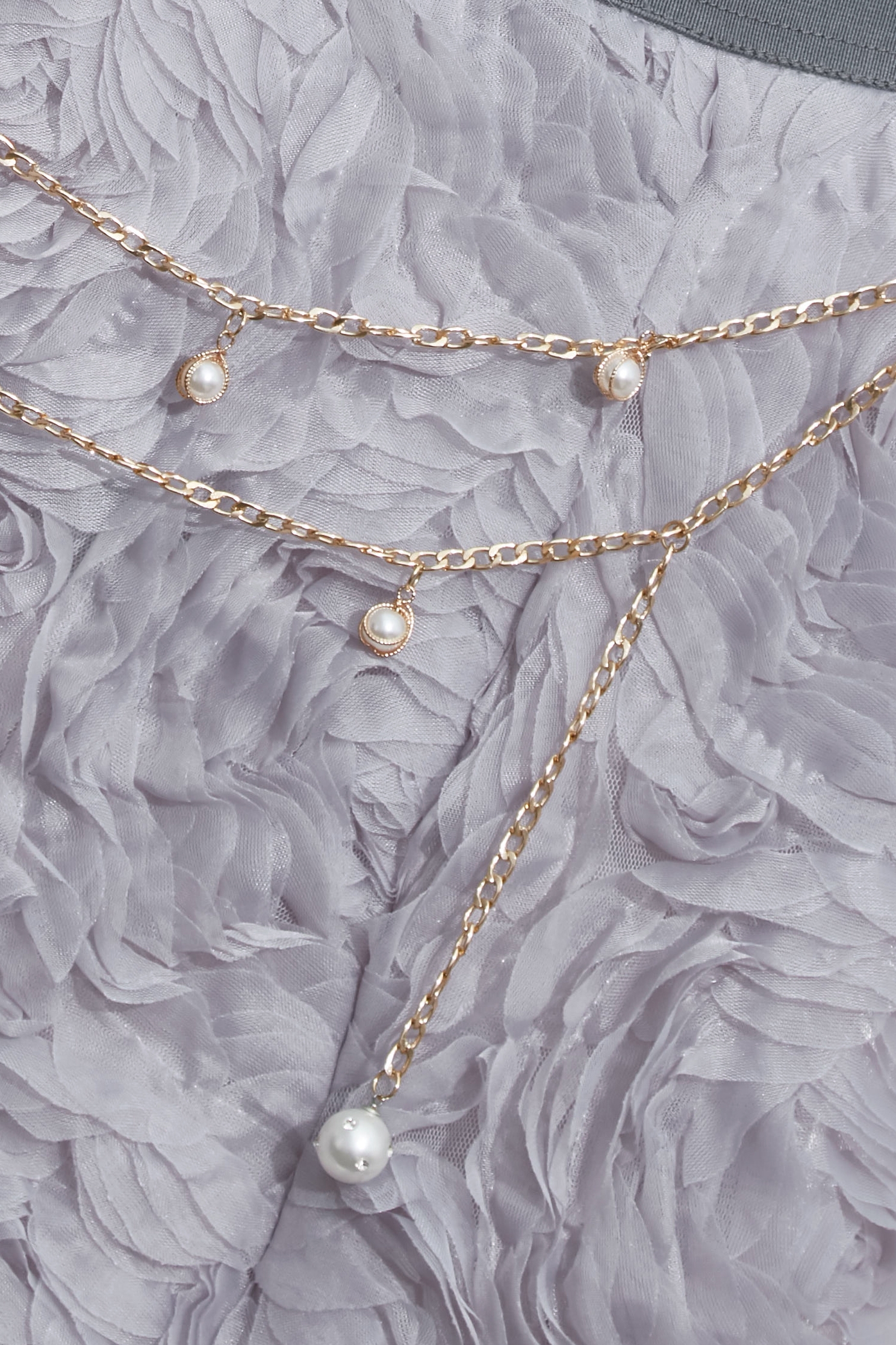 薄暮灰玫瑰花長裙薄暮灰玫瑰花長裙,時髦成套搭配,秋冬穿搭,網紗,網裙,花花世界,長裙