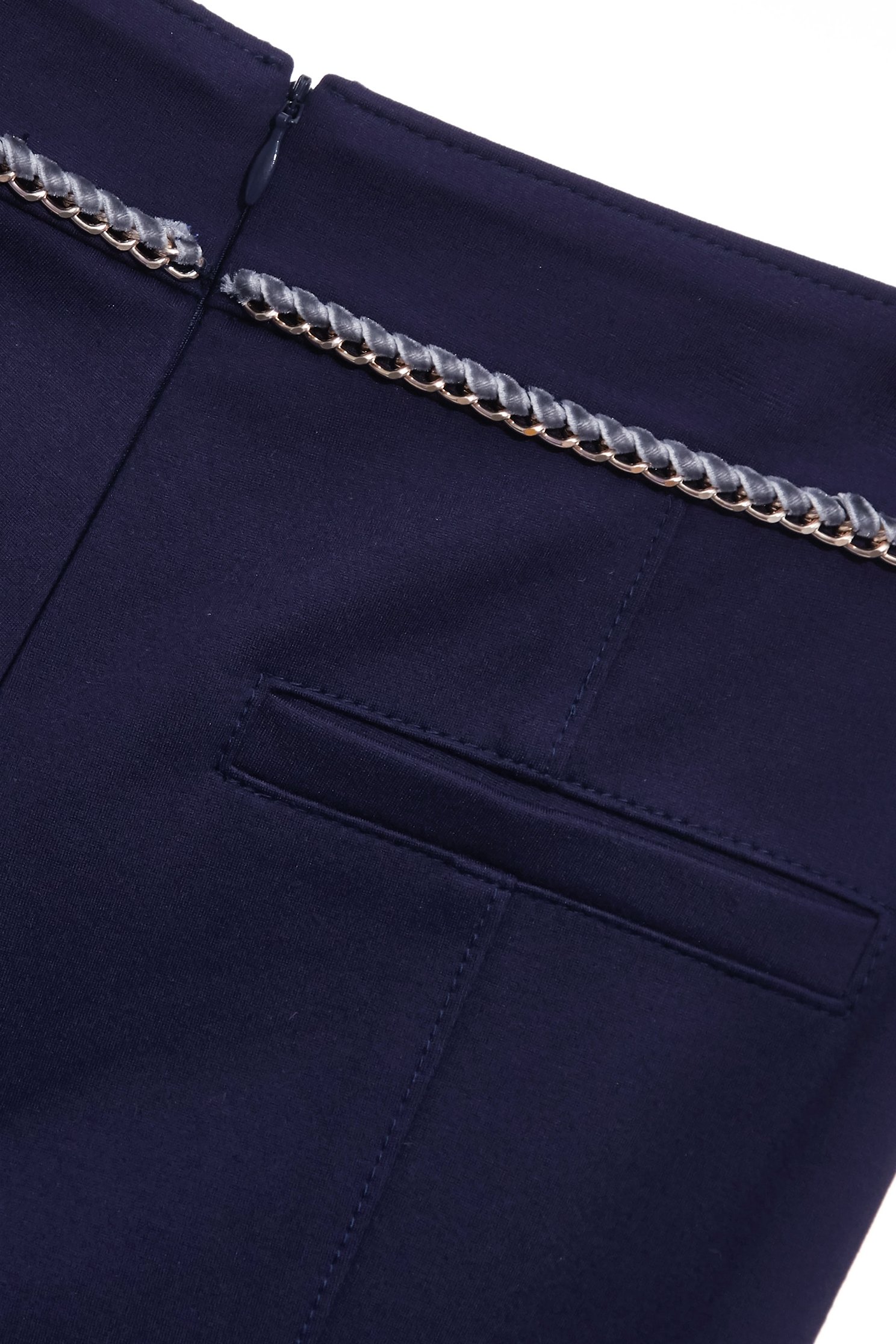 小香風海軍藍喇叭褲小香風海軍藍喇叭褲,上班OL穿搭,喇叭褲,小香風,春夏穿搭,約會特輯,褲子