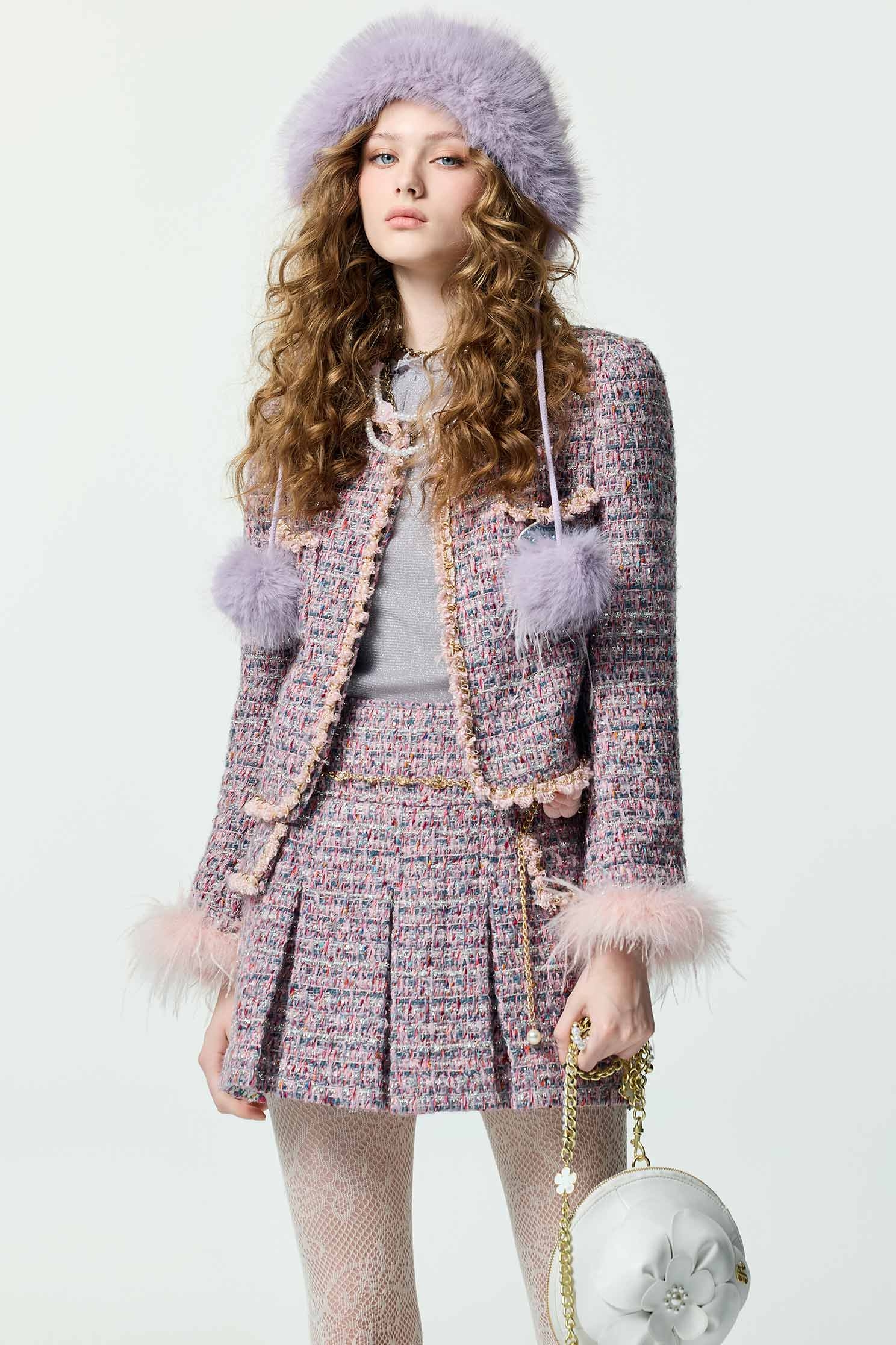 自帶銀蔥光澤感單品上衣自帶銀蔥光澤感單品上衣,上班OL穿搭,上衣,秋冬穿搭,約會特輯,荷葉