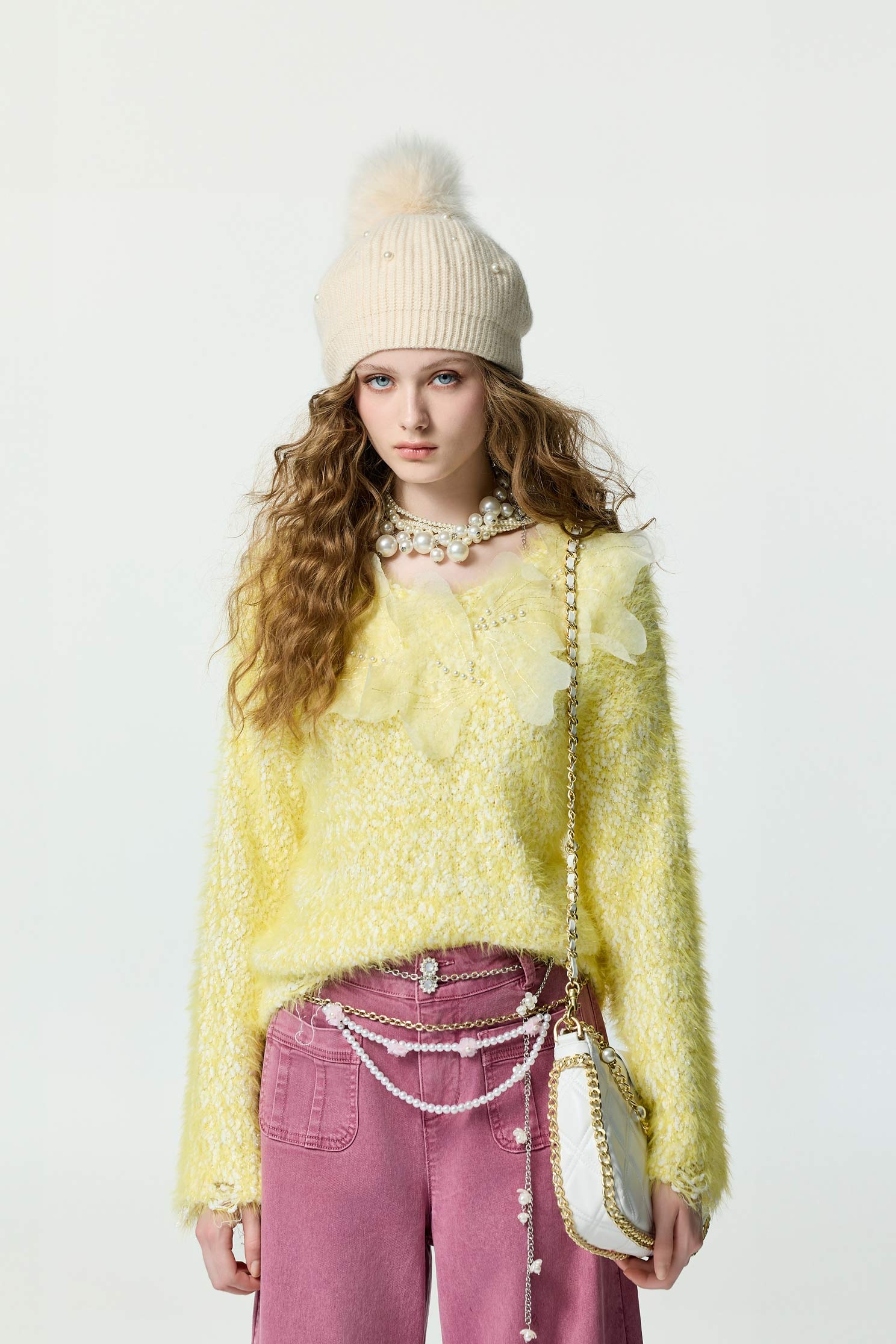 明黃色磨毛沙針織上衣明黃色磨毛沙針織上衣,上衣,珍珠,秋冬穿搭,約會特輯,花花世界,針織,針織上衣,針織衫