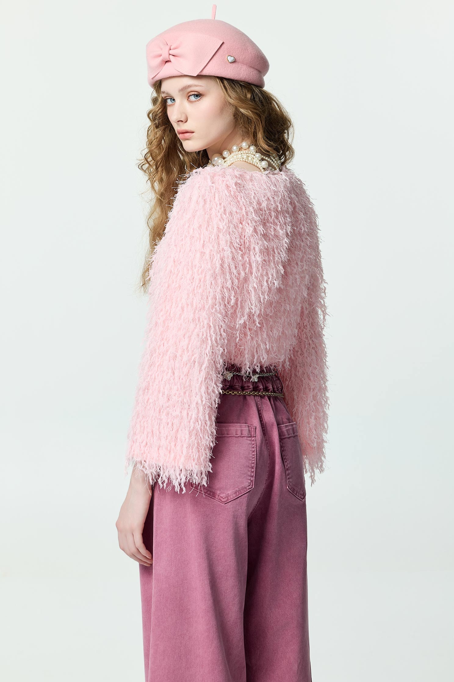 紅雪糕光澤感流蘇上衣紅雪糕光澤感流蘇上衣,上班OL穿搭,上衣,秋冬穿搭,約會特輯,花花世界