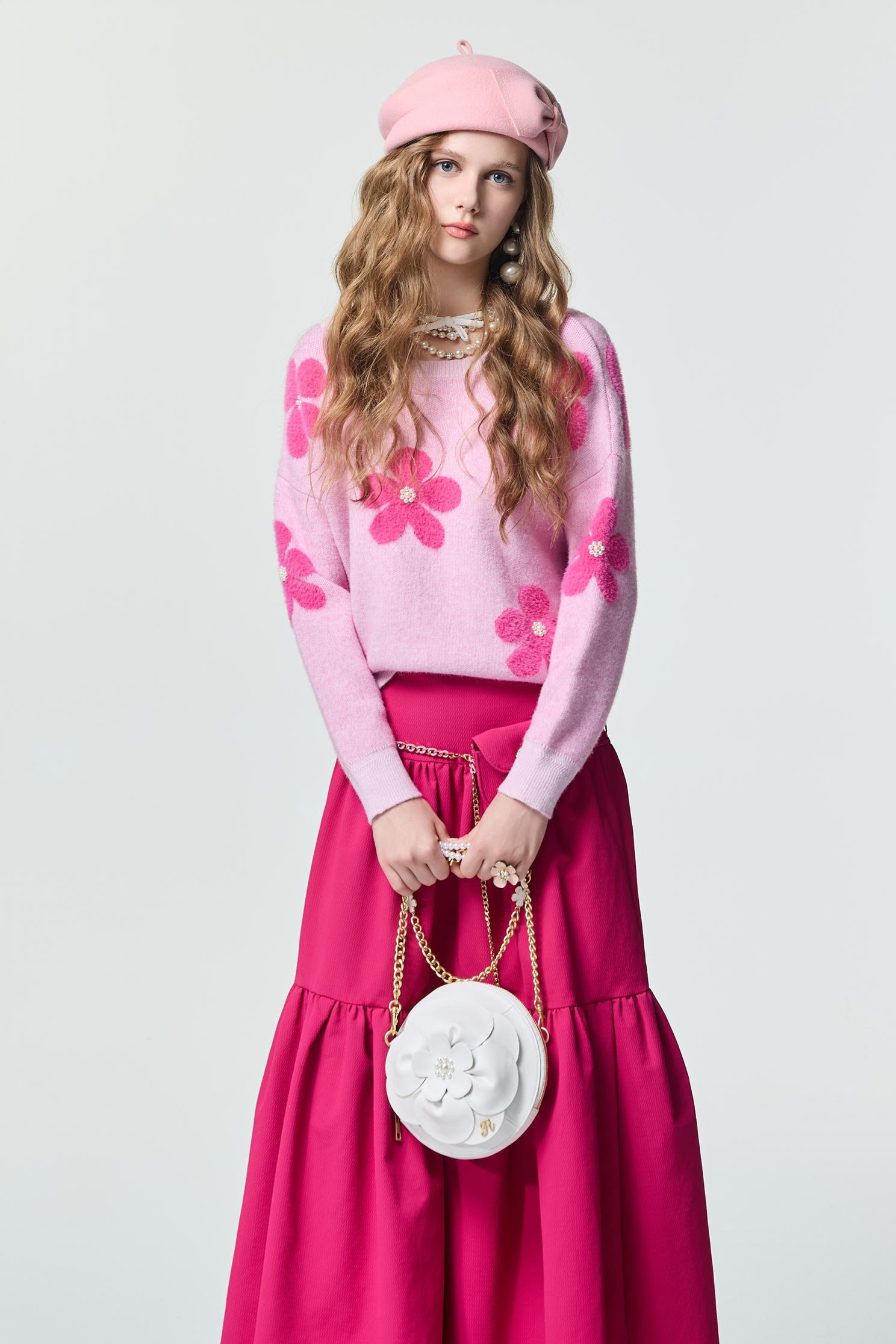 洋紅粉花朵褆花針織上衣洋紅粉花朵褆花針織上衣,上衣,春夏穿搭,珍珠,針織,針織衫