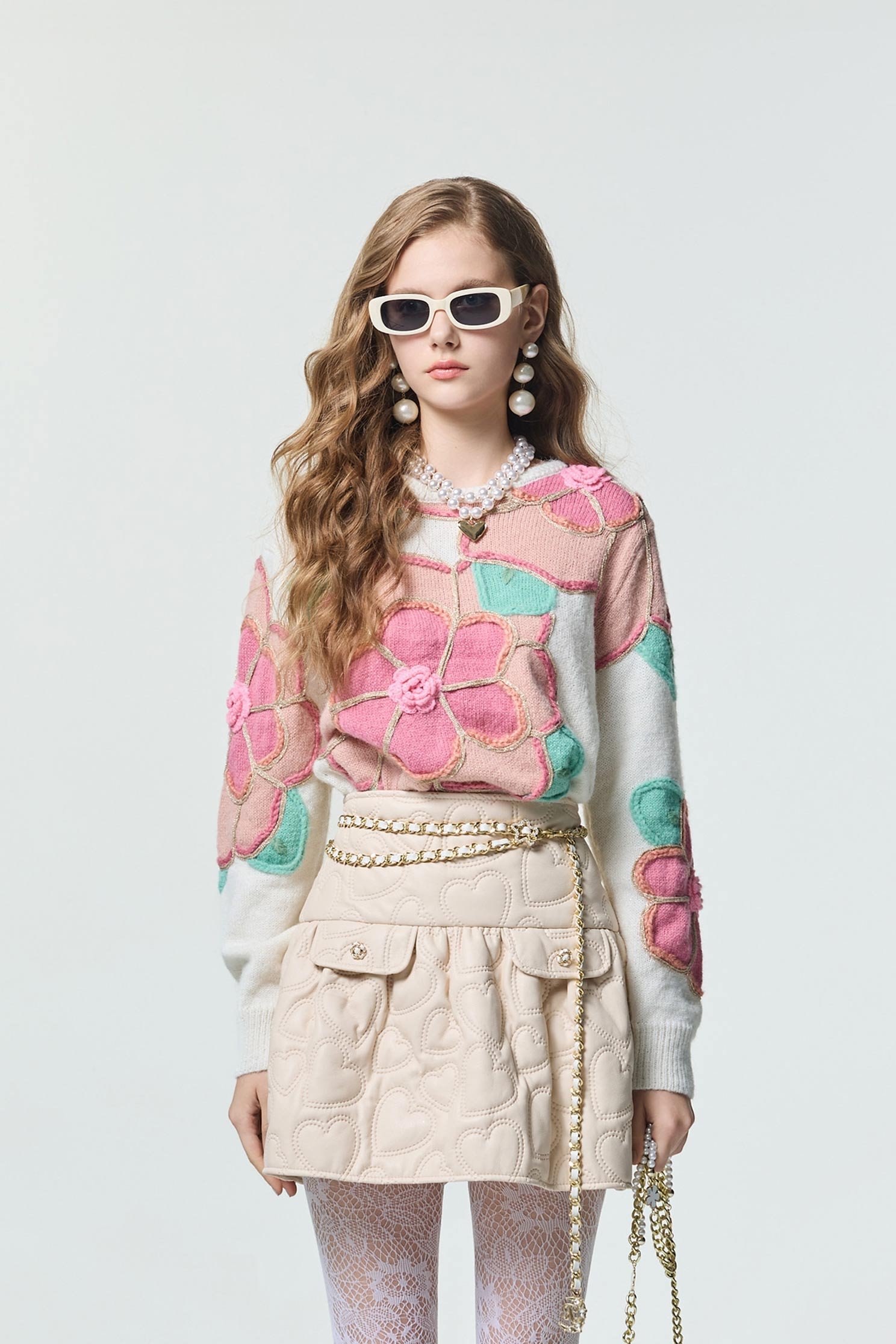 織帶鑲花瓣邊針織上衣織帶鑲花瓣邊針織上衣,上衣,春夏穿搭,針織,針織衫