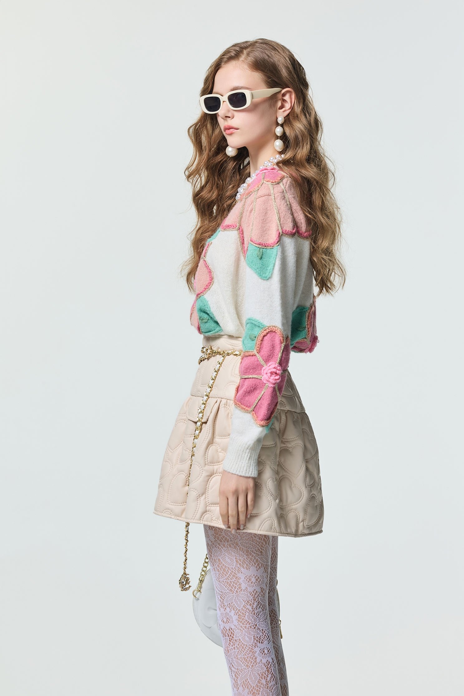 織帶鑲花瓣邊針織上衣織帶鑲花瓣邊針織上衣,上衣,春夏穿搭,針織,針織衫