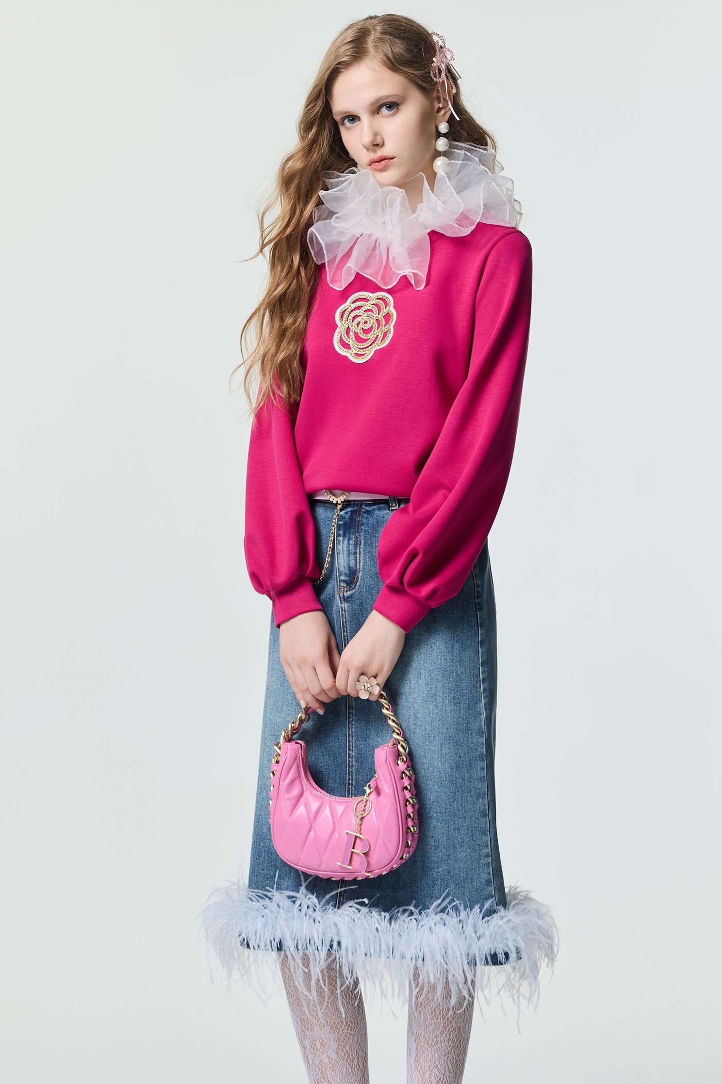 洋紅粉珠珠花飾上衣洋紅粉珠珠花飾上衣,上衣,春夏穿搭,荷葉