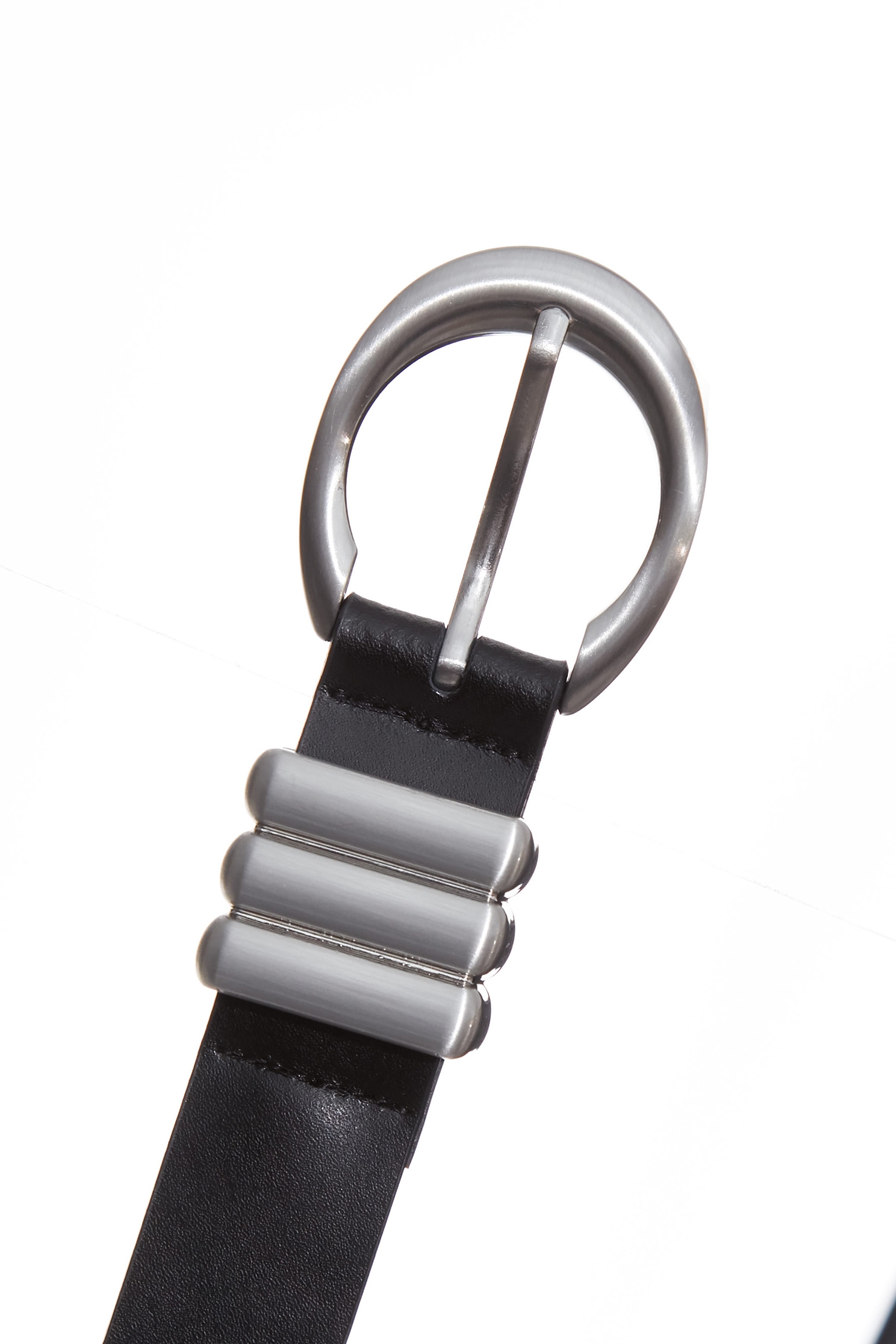 簡約金屬戒指中腰帶簡約金屬戒指中腰帶,皮帶,皮革,秋冬穿搭