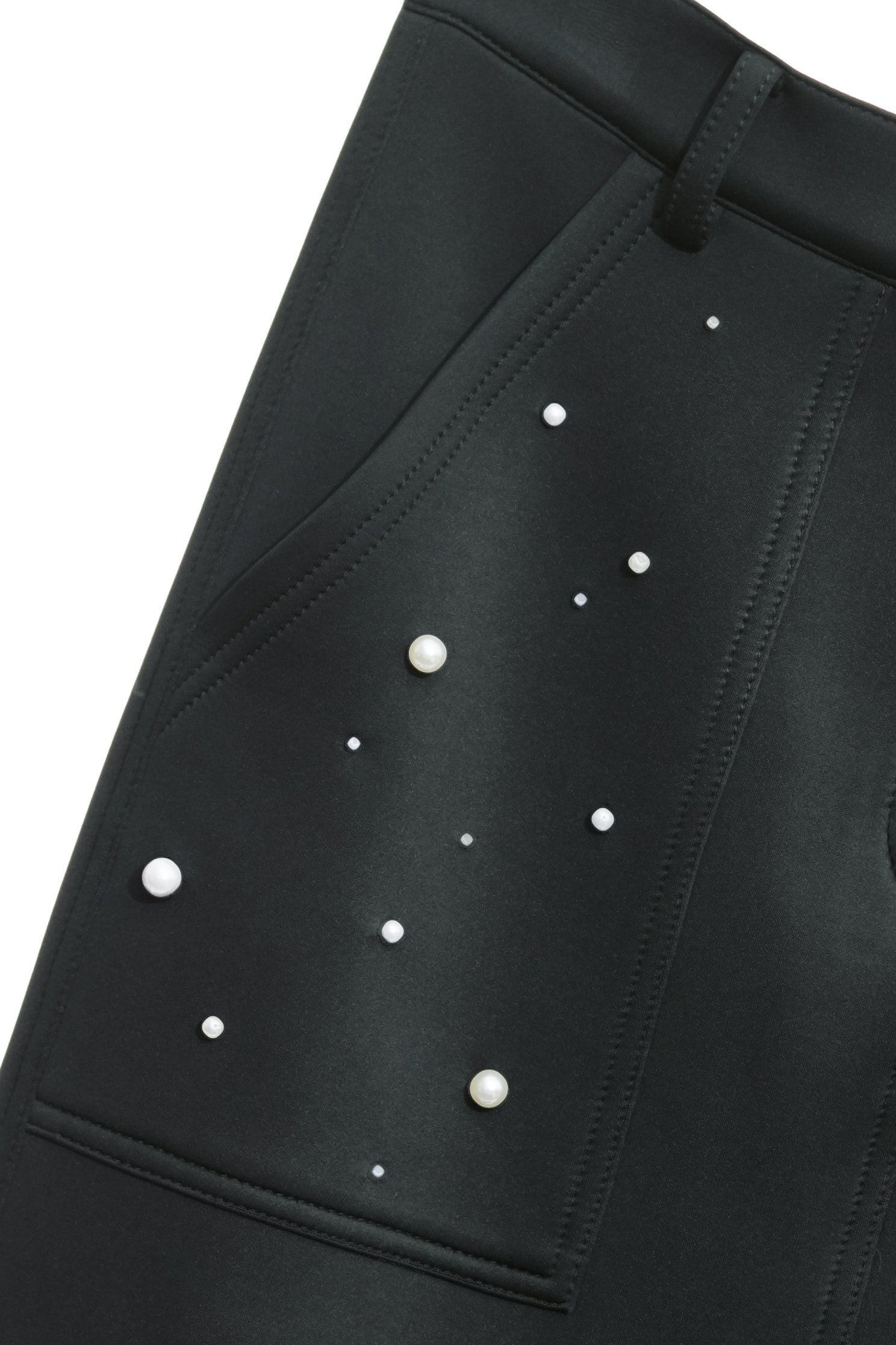 晚山新黛珍珠口袋長裙晚山新黛珍珠口袋長裙,刺繡,春夏穿搭,時髦成套搭配,珍珠,簡約穿搭,長裙