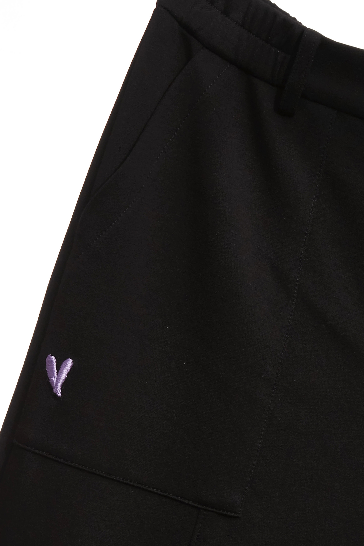 休閒風寬褲休閒風寬褲,刺繡,寬褲,秋冬穿搭,褲子,黑色褲子