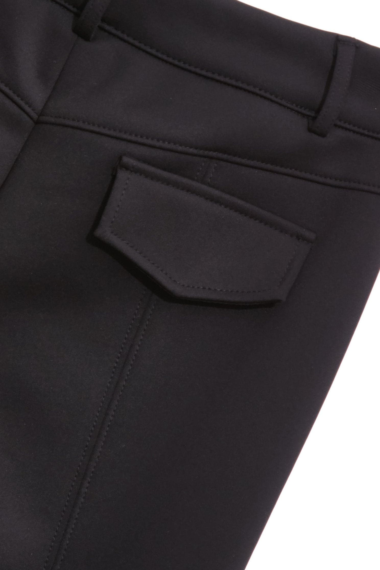 簡約鬆緊腰磨毛喇叭褲簡約鬆緊腰磨毛喇叭褲,刺繡,喇叭褲,秋冬穿搭,褲子,黑色褲子