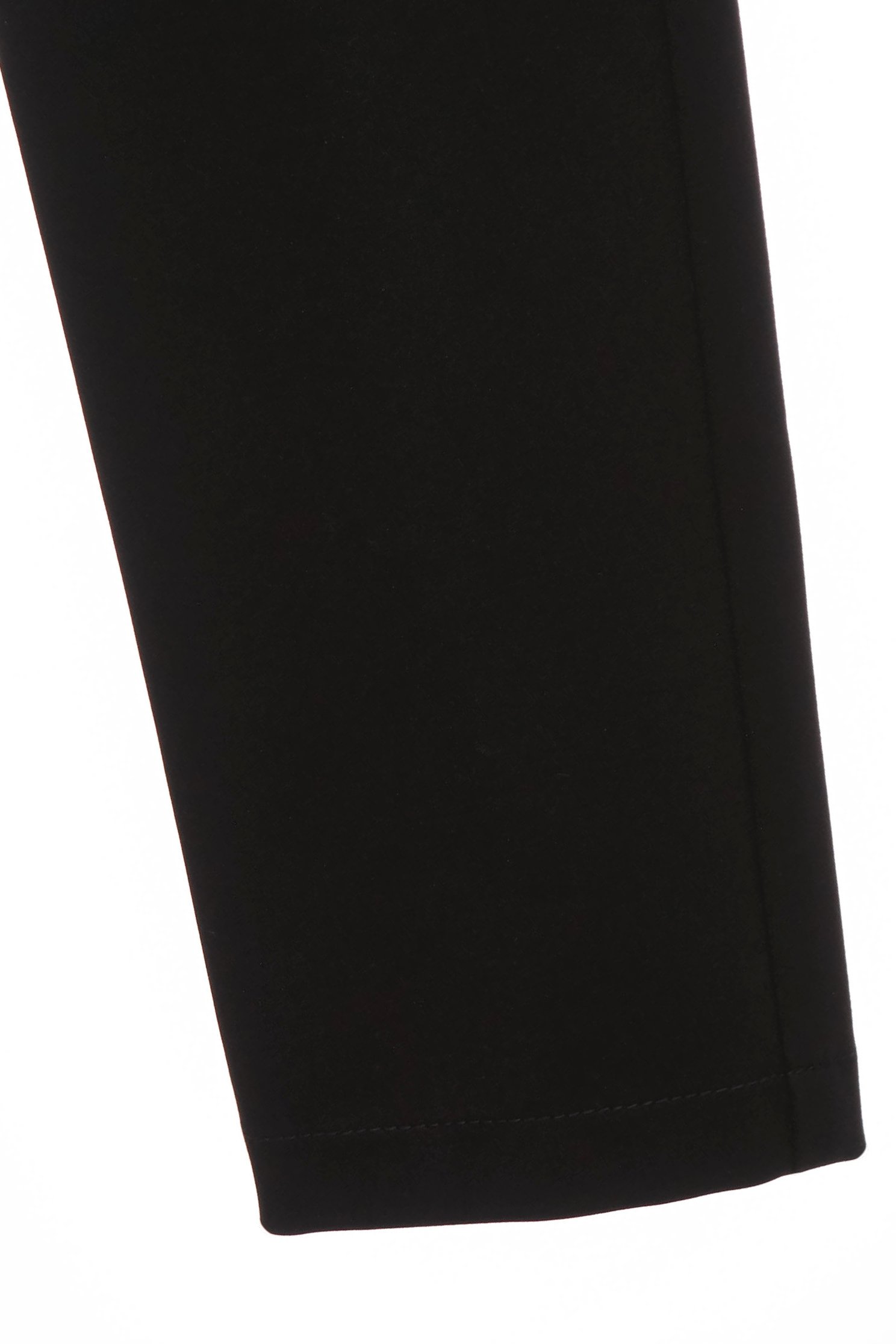 雙腰頭簡約合身褲雙腰頭簡約合身褲,刺繡,秋冬穿搭,窄管褲,褲子,黑色褲子