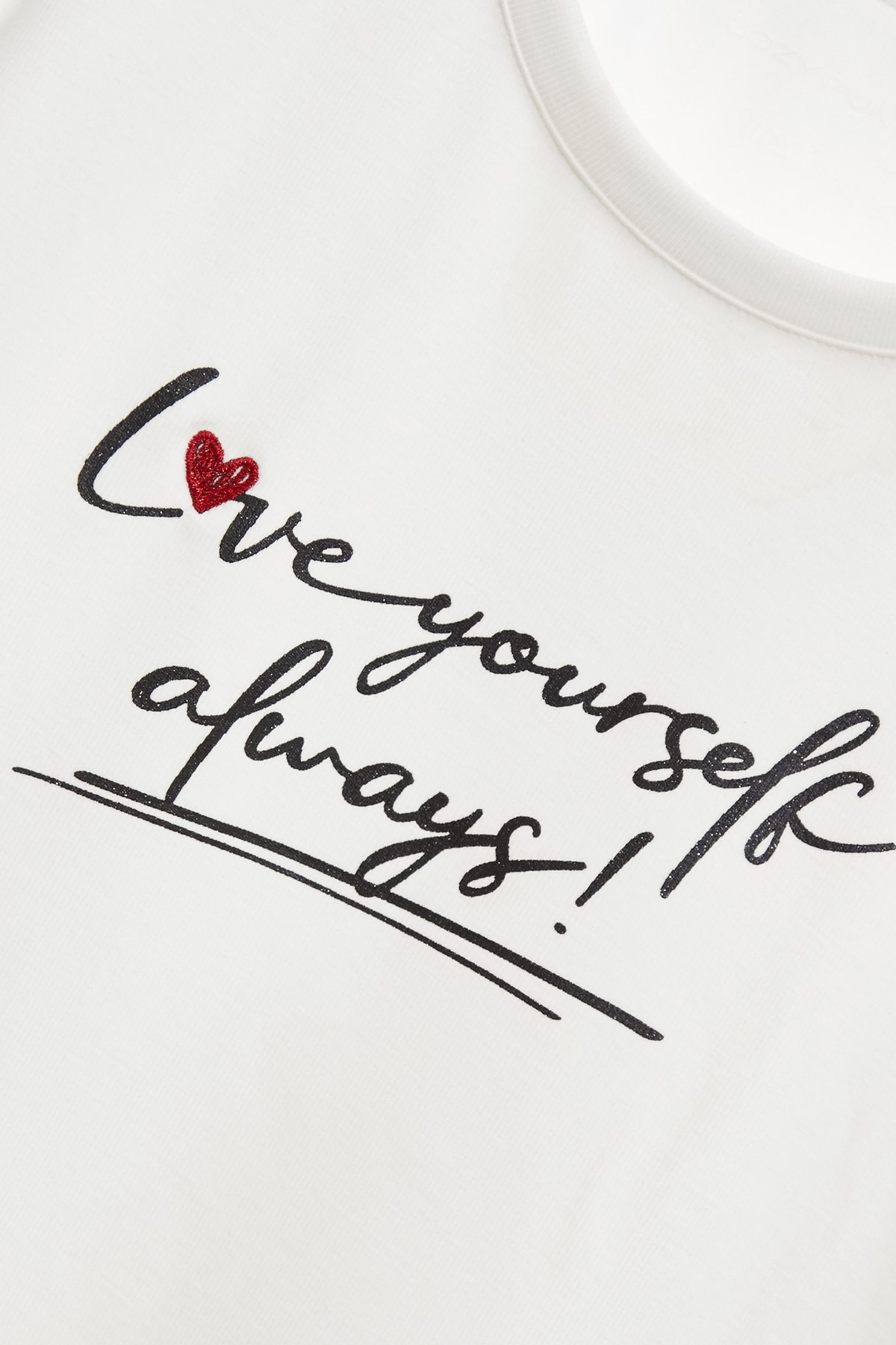 愛自己標語印花窄版上衣Love Yourself Always 印花窄版上衣,T-Shirt,上衣,刺繡,春夏穿搭,白色上衣