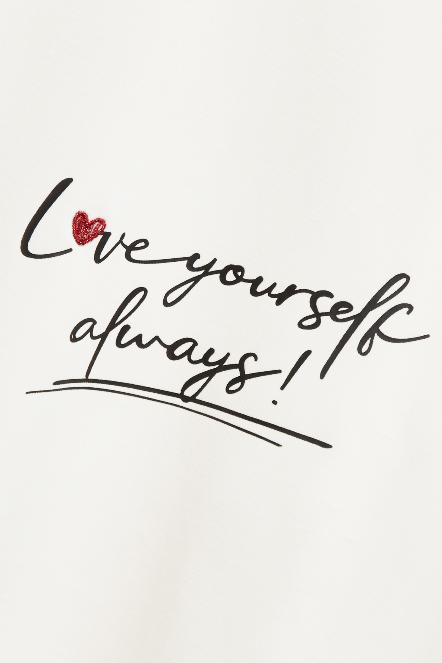 愛自己標語印花窄版上衣Love Yourself Always 印花窄版上衣,T-Shirt,上衣,刺繡,春夏穿搭,白色上衣