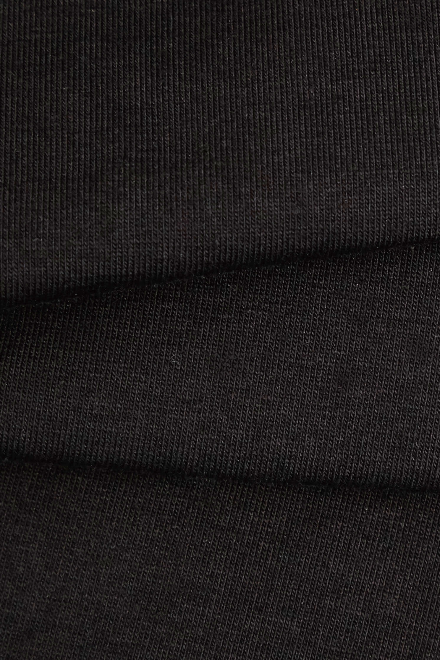 極簡合身鑲色邊T恤上衣極簡合身鑲色邊T恤上衣,T-Shirt,上衣,刺繡,春夏穿搭,黑色上衣