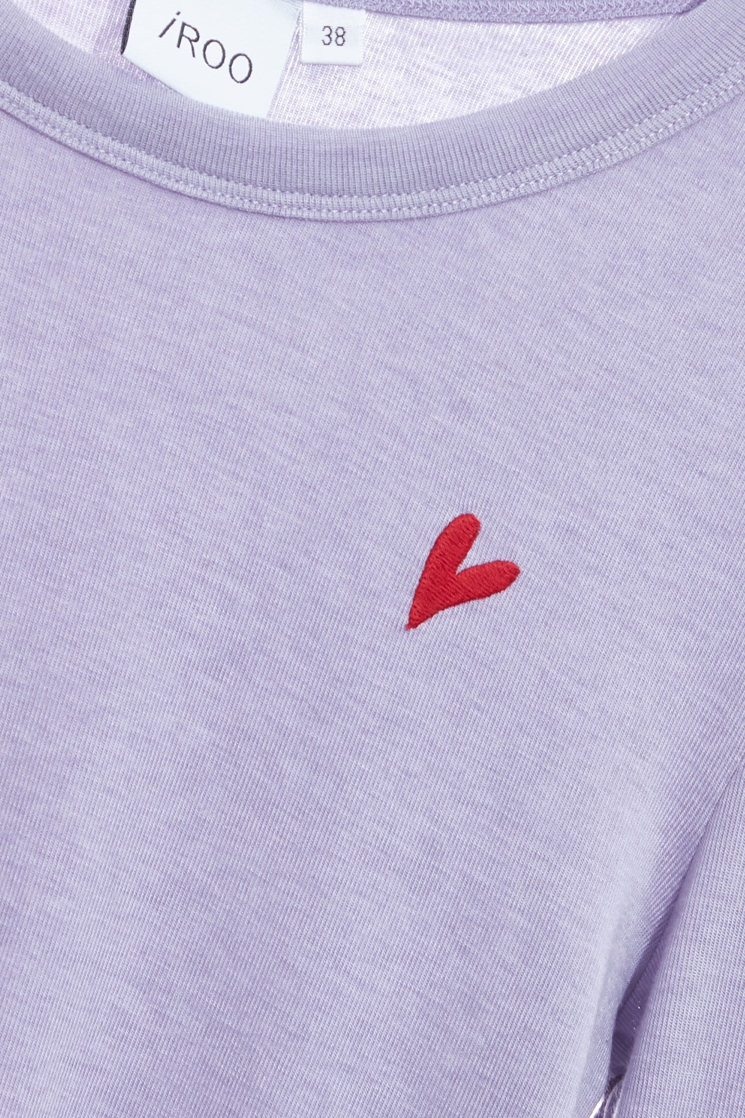 極簡天絲羊毛圓領上衣極簡天絲羊毛圓領上衣,上衣,刺繡,秋冬穿搭,黑色上衣