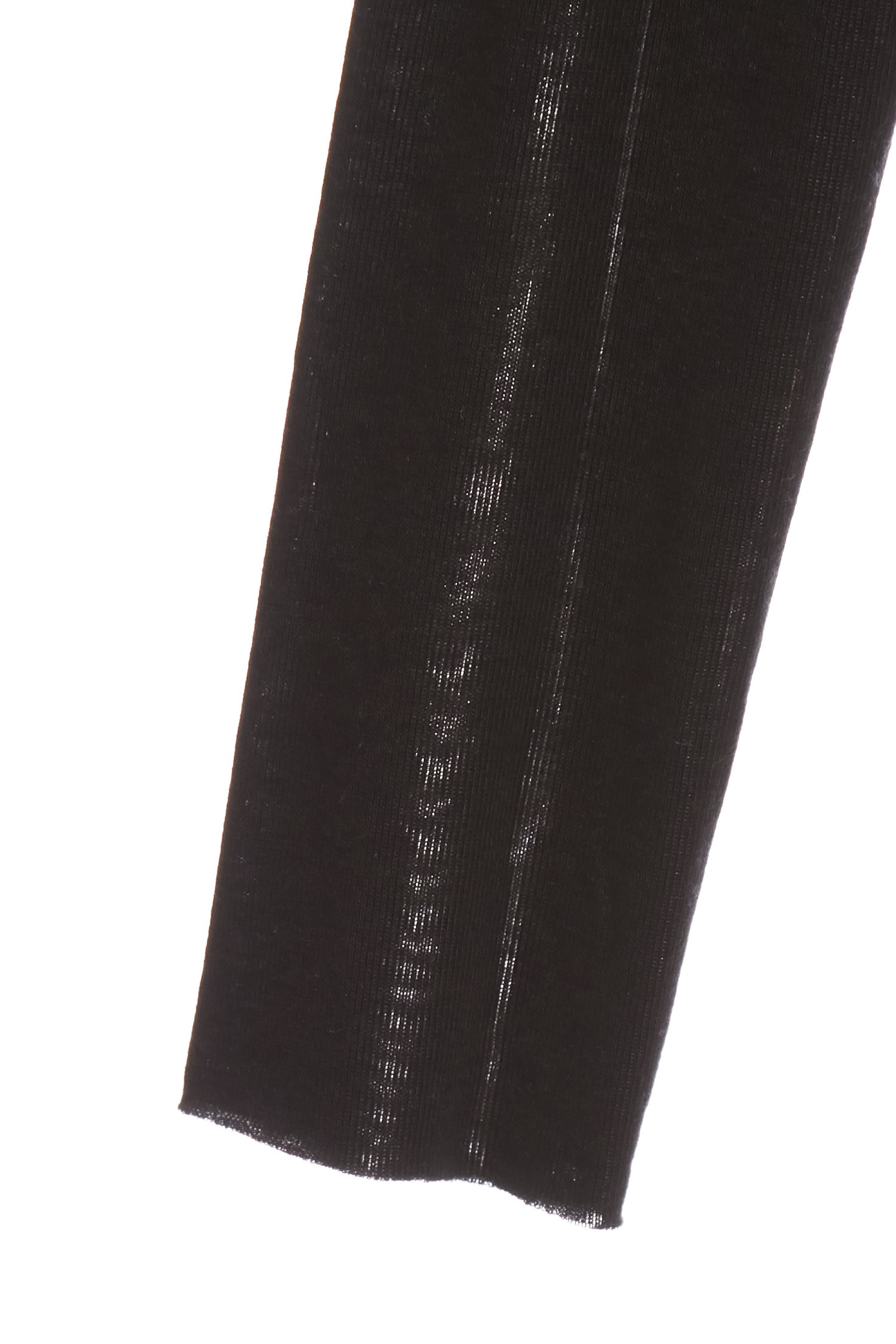 極簡天絲羊毛高領上衣極簡天絲羊毛高領上衣,上衣,刺繡,秋冬穿搭,高領上衣,黑色上衣