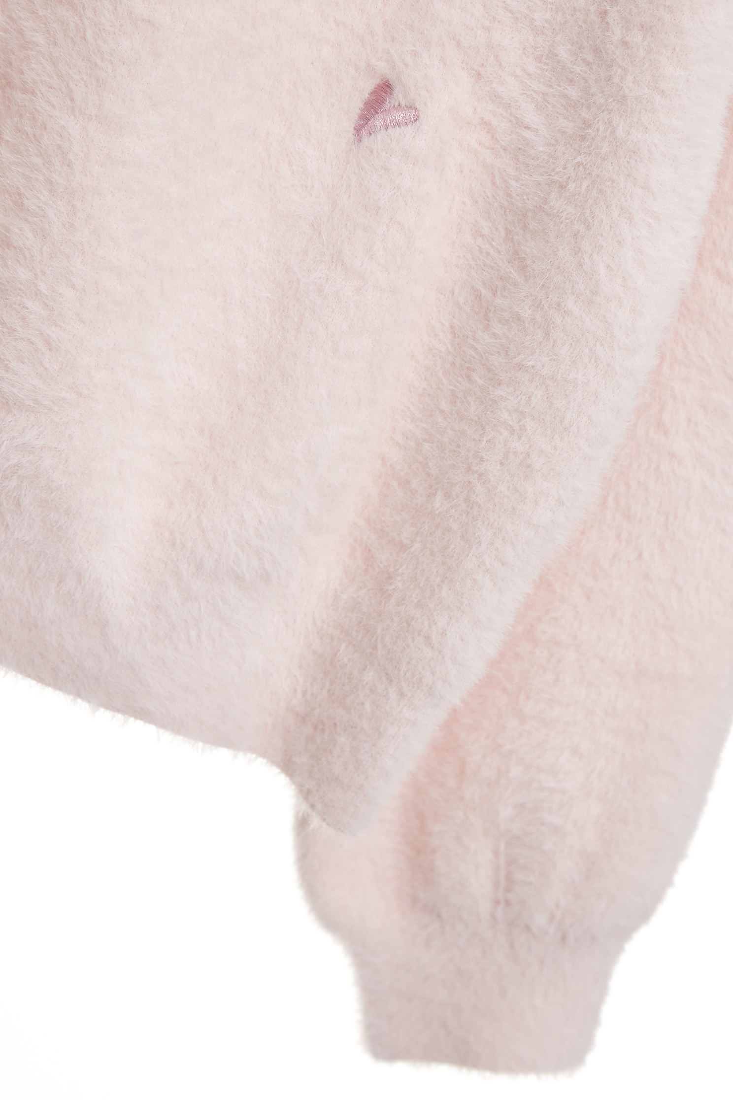 超凡粉綴珍珠針織上衣超凡粉綴珍珠針織上衣,上衣,刺繡,珍珠,秋冬穿搭,簡約穿搭,針織,針織上衣