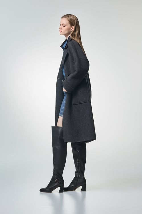 安靜灰長版大衣,外套