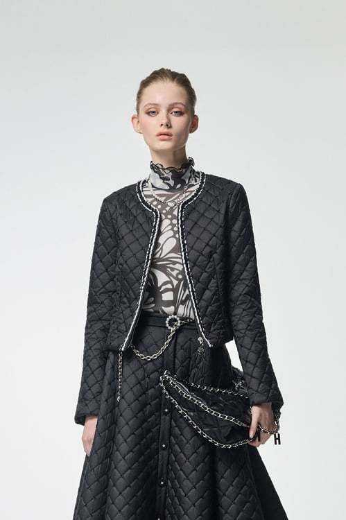 極黑角珠車格鋪棉拉鍊外套,,極黑角珠車格鋪棉拉鍊外套,一般外套,人氣商品,外套,小香風,小香風外套,時髦成套搭配,秋冬穿搭,上班OL穿搭,人氣商品,喇叭褲,珍珠,秋冬穿搭,花花世界,蝴蝶結,褲子,人氣商品,秋冬穿搭,約會特輯,花花世界,長裙,人氣商品,外套,時髦成套搭配,牛仔,牛仔外套,秋冬穿搭,約會特輯,蝴蝶結,飾品,上衣,人氣商品,秋冬穿搭,約會特輯,花花世界,針織,針織上衣,針織衫,上衣,人氣商品,珍珠,秋冬穿搭,花花世界,衛衣,人氣商品,外套,秋冬穿搭,約會特輯,花花世界,針織,針織外套,上班OL穿搭,人氣商品,外套,格紋,皮衣,皮革,秋冬穿搭,連帽外套,時髦成套搭配,秋冬穿搭,長裙,一般背心,一般背心馬甲,上班OL穿搭,秋冬穿搭,約會特輯,背心,針織,針織背心,上班OL穿搭,秋冬穿搭,約會特輯,長大衣,上班OL穿搭,秋冬穿搭,約會特輯,針織,針織衫,一般外套,上班OL穿搭,外套,時髦成套搭配,秋冬穿搭