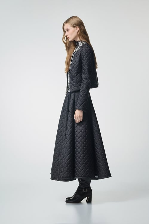 極黑角珠車格鋪棉拉鍊外套,,極黑角珠車格鋪棉拉鍊外套,一般外套,人氣商品,外套,小香風,小香風外套,時髦成套搭配,秋冬穿搭,上班OL穿搭,人氣商品,喇叭褲,珍珠,秋冬穿搭,花花世界,蝴蝶結,褲子,人氣商品,秋冬穿搭,約會特輯,花花世界,長裙,人氣商品,外套,時髦成套搭配,牛仔,牛仔外套,秋冬穿搭,約會特輯,蝴蝶結,飾品,上衣,人氣商品,秋冬穿搭,約會特輯,花花世界,針織,針織上衣,針織衫,上衣,人氣商品,珍珠,秋冬穿搭,花花世界,衛衣,人氣商品,外套,秋冬穿搭,約會特輯,花花世界,針織,針織外套,上班OL穿搭,人氣商品,外套,格紋,皮衣,皮革,秋冬穿搭,連帽外套,時髦成套搭配,秋冬穿搭,長裙,一般背心,一般背心馬甲,上班OL穿搭,秋冬穿搭,約會特輯,背心,針織,針織背心,上班OL穿搭,秋冬穿搭,約會特輯,長大衣,上班OL穿搭,秋冬穿搭,約會特輯,針織,針織衫,一般外套,上班OL穿搭,外套,時髦成套搭配,秋冬穿搭