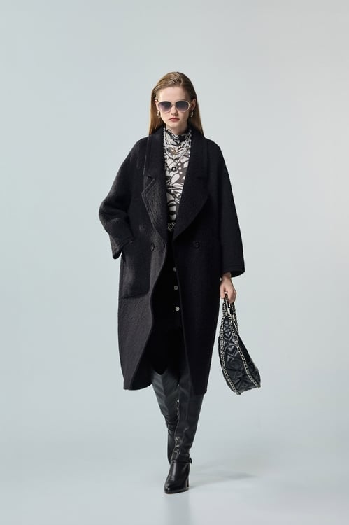 極致黑領片廓型大衣,,極致黑領片廓型大衣,一般外套,人氣商品,外套,小香風,小香風外套,時髦成套搭配,秋冬穿搭,上班OL穿搭,人氣商品,喇叭褲,珍珠,秋冬穿搭,花花世界,蝴蝶結,褲子,人氣商品,秋冬穿搭,約會特輯,花花世界,長裙,人氣商品,外套,時髦成套搭配,牛仔,牛仔外套,秋冬穿搭,約會特輯,蝴蝶結,飾品,上衣,人氣商品,秋冬穿搭,約會特輯,花花世界,針織,針織上衣,針織衫,上衣,人氣商品,珍珠,秋冬穿搭,花花世界,衛衣,人氣商品,外套,秋冬穿搭,約會特輯,花花世界,針織,針織外套,上班OL穿搭,人氣商品,外套,格紋,皮衣,皮革,秋冬穿搭,連帽外套,時髦成套搭配,秋冬穿搭,長裙,一般背心,一般背心馬甲,上班OL穿搭,秋冬穿搭,約會特輯,背心,針織,針織背心,上班OL穿搭,秋冬穿搭,約會特輯,長大衣