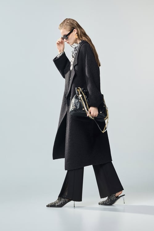 極致黑領片廓型大衣,,極致黑領片廓型大衣,一般外套,人氣商品,外套,小香風,小香風外套,時髦成套搭配,秋冬穿搭,上班OL穿搭,人氣商品,喇叭褲,珍珠,秋冬穿搭,花花世界,蝴蝶結,褲子,人氣商品,秋冬穿搭,約會特輯,花花世界,長裙,人氣商品,外套,時髦成套搭配,牛仔,牛仔外套,秋冬穿搭,約會特輯,蝴蝶結,飾品,上衣,人氣商品,秋冬穿搭,約會特輯,花花世界,針織,針織上衣,針織衫,上衣,人氣商品,珍珠,秋冬穿搭,花花世界,衛衣,人氣商品,外套,秋冬穿搭,約會特輯,花花世界,針織,針織外套,上班OL穿搭,人氣商品,外套,格紋,皮衣,皮革,秋冬穿搭,連帽外套,時髦成套搭配,秋冬穿搭,長裙,一般背心,一般背心馬甲,上班OL穿搭,秋冬穿搭,約會特輯,背心,針織,針織背心,上班OL穿搭,秋冬穿搭,約會特輯,長大衣