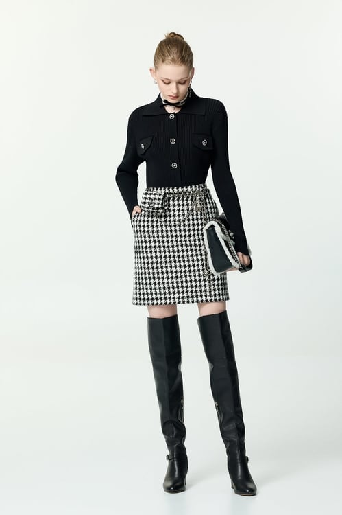 坑條修身花朵釦飾針織外罩,,坑條修身花朵釦飾針織外罩,上衣,人氣商品,珍珠,秋冬穿搭,約會特輯,花花世界,針織,針織上衣,針織衫,上班OL穿搭,上衣,秋冬穿搭,約會特輯,花花世界,人氣商品,時髦成套搭配,秋冬穿搭,網紗,網裙,花花世界,長裙,人氣商品,外套,秋冬穿搭,約會特輯,花花世界,針織,針織外套,一般背心,一般背心馬甲,上班OL穿搭,人氣商品,外套,秋冬穿搭,背心,連帽外套,針織,人氣商品,秋冬穿搭,約會特輯,長大衣,上班OL穿搭,人氣商品,外套,秋冬穿搭,約會特輯,花花世界,針織,針織外套,上班OL穿搭,人氣商品,秋冬穿搭,約會特輯,蝴蝶結,寬褲,秋冬穿搭,褲子,黑色褲子,上衣,秋冬穿搭,荷葉,針織,黑色上衣,一般外套,外套,秋冬穿搭,黑色外套,上衣,秋冬穿搭,黑色上衣,上衣,珍珠,秋冬穿搭,針織,針織衫,黑色上衣,皮革,秋冬穿搭,長裙,黑色裙子,上衣,秋冬穿搭,針織,針織衫,一般洋裝,秋冬穿搭,黑色洋裝,牛仔,牛仔褲,秋冬穿搭,褲子,黑色褲子,一般外套,外套,秋冬穿搭,秋冬穿搭,網紗,長裙,黑色裙子,上衣,內搭上衣,秋冬穿搭,荷葉,黑色上衣,一般外套,外套,秋冬穿搭,針織,針織外套,黑色外套