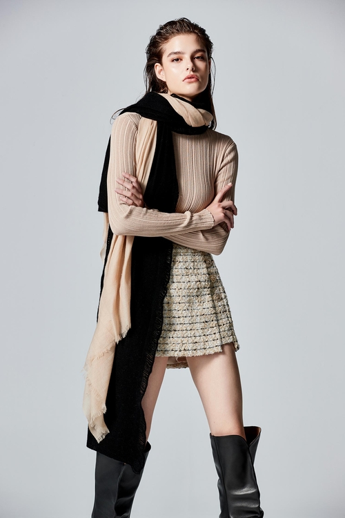 流沙色質感花紗短裙,毛呢花呢