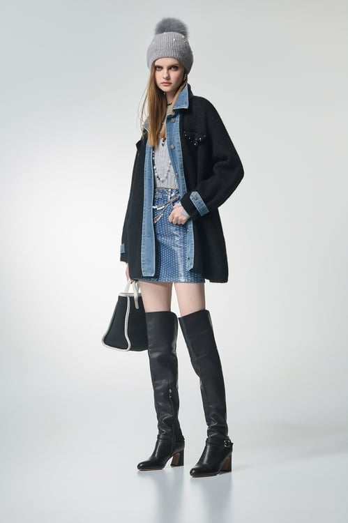 光澤感點點覆膜牛仔裙,,光澤感點點覆膜牛仔裙,丹寧,時髦成套搭配,牛仔,牛仔短裙,牛仔裙,牛仔褲,短裙,秋冬穿搭