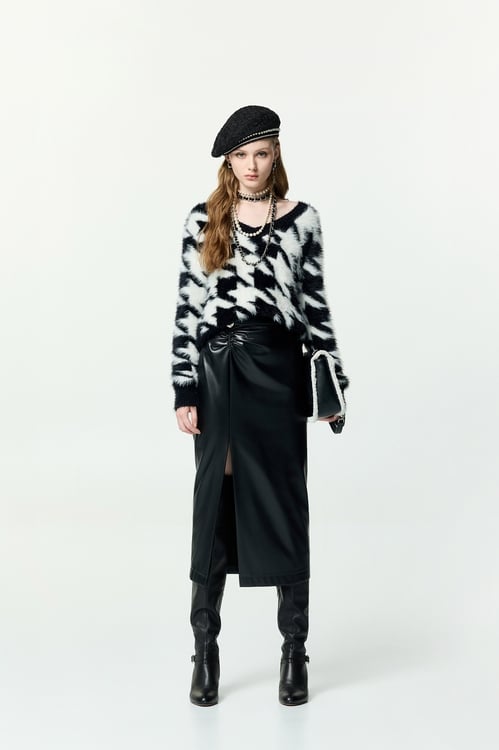 光澤軟皮革抓皺設計中長窄裙,,光澤軟皮革抓皺設計中長窄裙,上衣,人氣商品,珍珠,秋冬穿搭,約會特輯,花花世界,針織,針織上衣,針織衫,上班OL穿搭,上衣,秋冬穿搭,約會特輯,花花世界,人氣商品,時髦成套搭配,秋冬穿搭,網紗,網裙,花花世界,長裙,人氣商品,外套,秋冬穿搭,約會特輯,花花世界,針織,針織外套,一般背心,一般背心馬甲,上班OL穿搭,人氣商品,外套,秋冬穿搭,背心,連帽外套,針織,人氣商品,秋冬穿搭,約會特輯,長大衣,上班OL穿搭,人氣商品,外套,秋冬穿搭,約會特輯,花花世界,針織,針織外套,上班OL穿搭,人氣商品,秋冬穿搭,約會特輯,蝴蝶結,寬褲,秋冬穿搭,褲子,黑色褲子,上衣,秋冬穿搭,荷葉,針織,黑色上衣,一般外套,外套,秋冬穿搭,黑色外套,上衣,秋冬穿搭,黑色上衣,上衣,珍珠,秋冬穿搭,針織,針織衫,黑色上衣,皮革,秋冬穿搭,長裙,黑色裙子