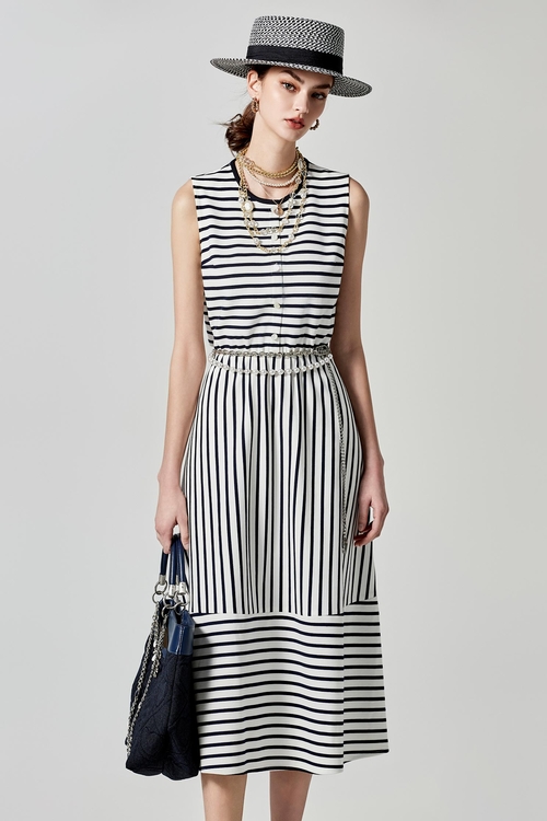 綴船錨鈕釦長版洋裝,短袖洋裝