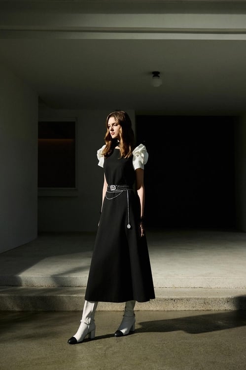 黑白拼色立體繞花洋裝,,黑白拼色立體繞花洋裝,一般外套,上班OL穿搭,人氣商品,外套,春夏穿搭,派對特輯,珍珠,黑色外套,上班OL穿搭,春夏穿搭,約會特輯,長裙,黑色裙子,一般外套,上班OL穿搭,外套,小香風,春夏穿搭,珍珠,約會特輯,針織,針織外套,黑色外套,上班OL穿搭,上衣,春夏穿搭,白色上衣,簡約穿搭,約會特輯,荷葉,針織,雪紡,上班OL穿搭,喇叭褲,春夏穿搭,簡約穿搭,蕾絲,褲子,黑色褲子,上班OL穿搭,上衣,人氣商品,春夏穿搭,珍珠,簡約穿搭,約會特輯,蝴蝶結,黑色上衣,上班OL穿搭,寬褲,春夏穿搭,派對特輯,珍珠,褲子,黑色褲子,上班OL穿搭,上衣,春夏穿搭,條紋,約會特輯,針織,針織衫,一般外套,上班OL穿搭,外套,春夏穿搭,珍珠,白色外套,一般洋裝,人氣商品,春夏穿搭,洋裝特輯,黑色洋裝