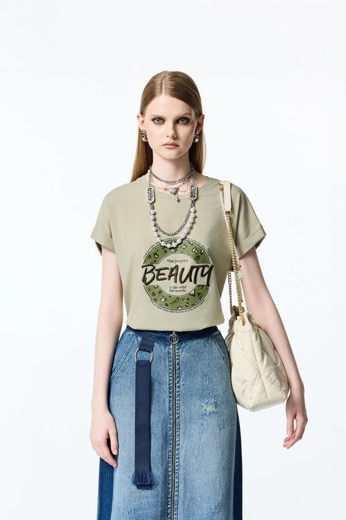 海帶綠美麗刺繡Ｔ恤上衣,,海帶綠美麗刺繡Ｔ恤上衣,外套,時髦成套搭配,秋冬穿搭,針織,針織外套,一般洋裝,上班OL穿搭,上衣,外套,秋冬穿搭,襯衫,長版襯衫,上班OL穿搭,丹寧,外套,牛仔,牛仔外套,秋冬穿搭,約會特輯,牛仔,牛仔褲,牛仔長褲,白色褲子,白色長褲,秋冬穿搭,褲子,休閒洋裝,牛仔,牛仔,洋裝,秋冬穿搭,約會特輯,襯衫,輕奢度假,輕奢渡假,長版襯衫,上班OL穿搭,上衣,秋冬穿搭,襯衫,時髦成套搭配,格紋,短褲,秋冬穿搭,輕奢度假,輕奢渡假,T-Shirt,T恤,上衣,刺繡,秋冬穿搭,純棉,輕奢度假,輕奢渡假,一般外套,外套,時髦成套搭配,秋冬穿搭,風衣,丹寧,牛仔,秋冬穿搭,長裙,T-Shirt,T恤,上衣,刺繡,秋冬穿搭,輕奢度假,輕奢渡假,時髦成套搭配,短裙,秋冬穿搭,丹寧,牛仔,牛仔短褲,短褲,秋冬穿搭,約會特輯,輕奢度假,輕奢渡假,V領上衣,上班OL穿搭,上衣,刺繡,秋冬穿搭,繡花上衣,襯衫,T-Shirt,T恤,上衣,刺繡,秋冬穿搭,輕奢度假,輕奢渡假,T恤,一般洋裝,秋冬穿搭,約會特輯,T-Shirt,T恤,上衣,刺繡,秋冬穿搭,輕奢度假,輕奢渡假