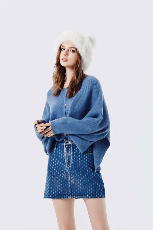 復古藍飛鼠袖針織上衣,上衣