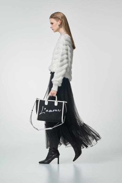 奶油白釘鑽飾仿貂毛針織單品,上衣